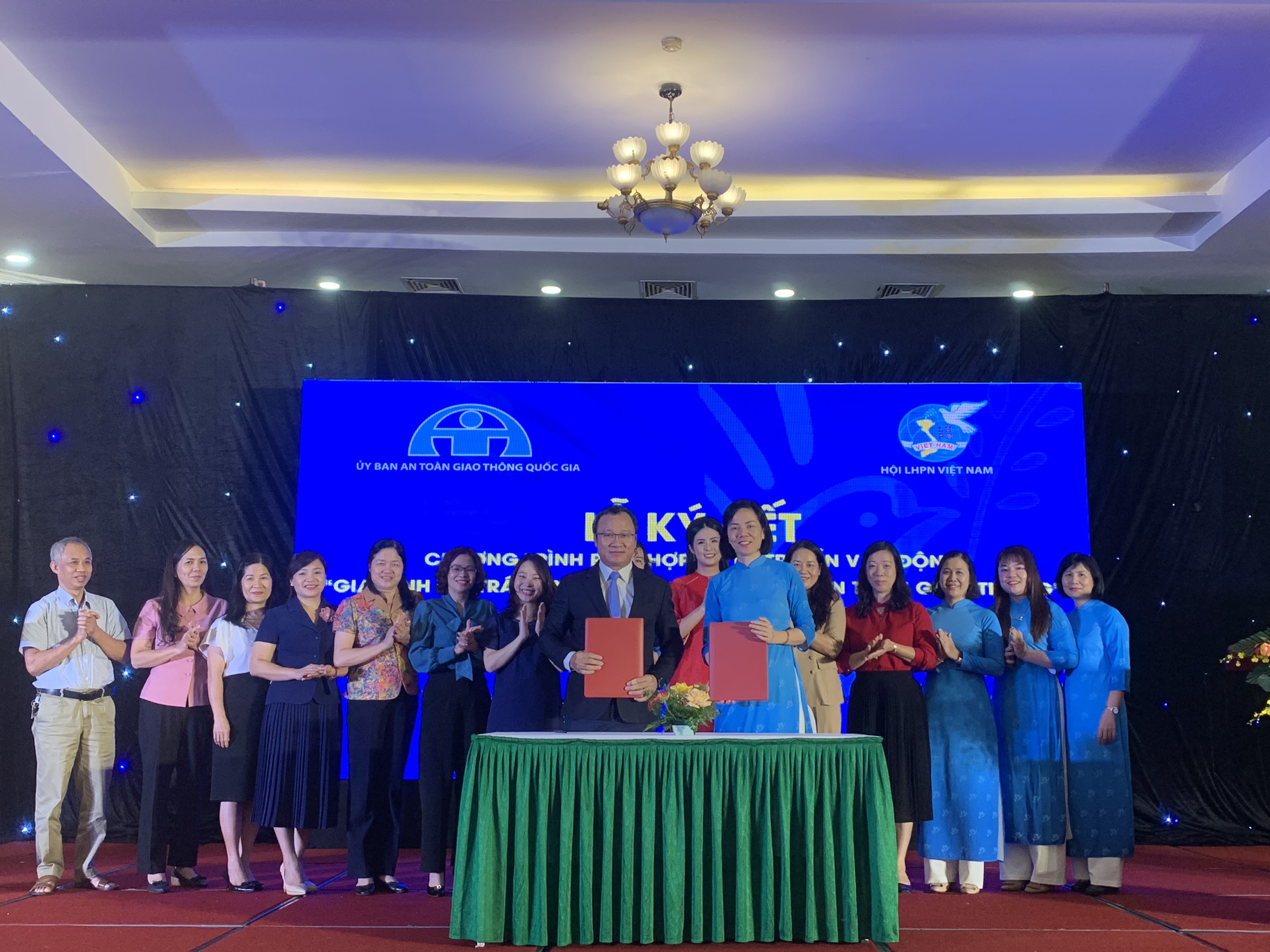 Tổng kết, giao lưu sáng kiến an toàn giao thông và Ký kết chương trình phối hợp giai đoạn 2022-2027 - ảnh 3