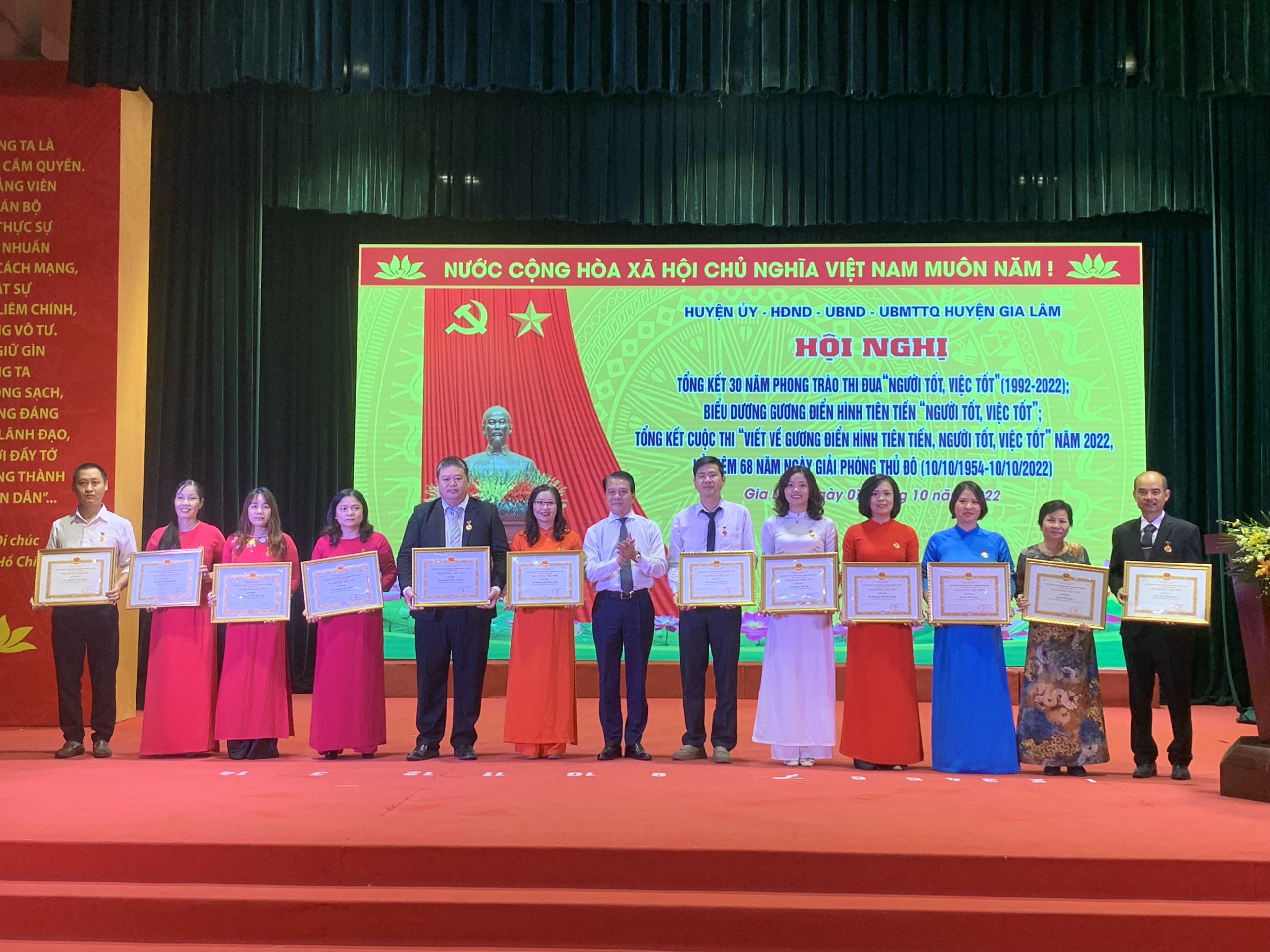 Huyện Gia Lâm tổng kết 30 năm phong trào thi đua “Người tốt - việc tốt“ - ảnh 2