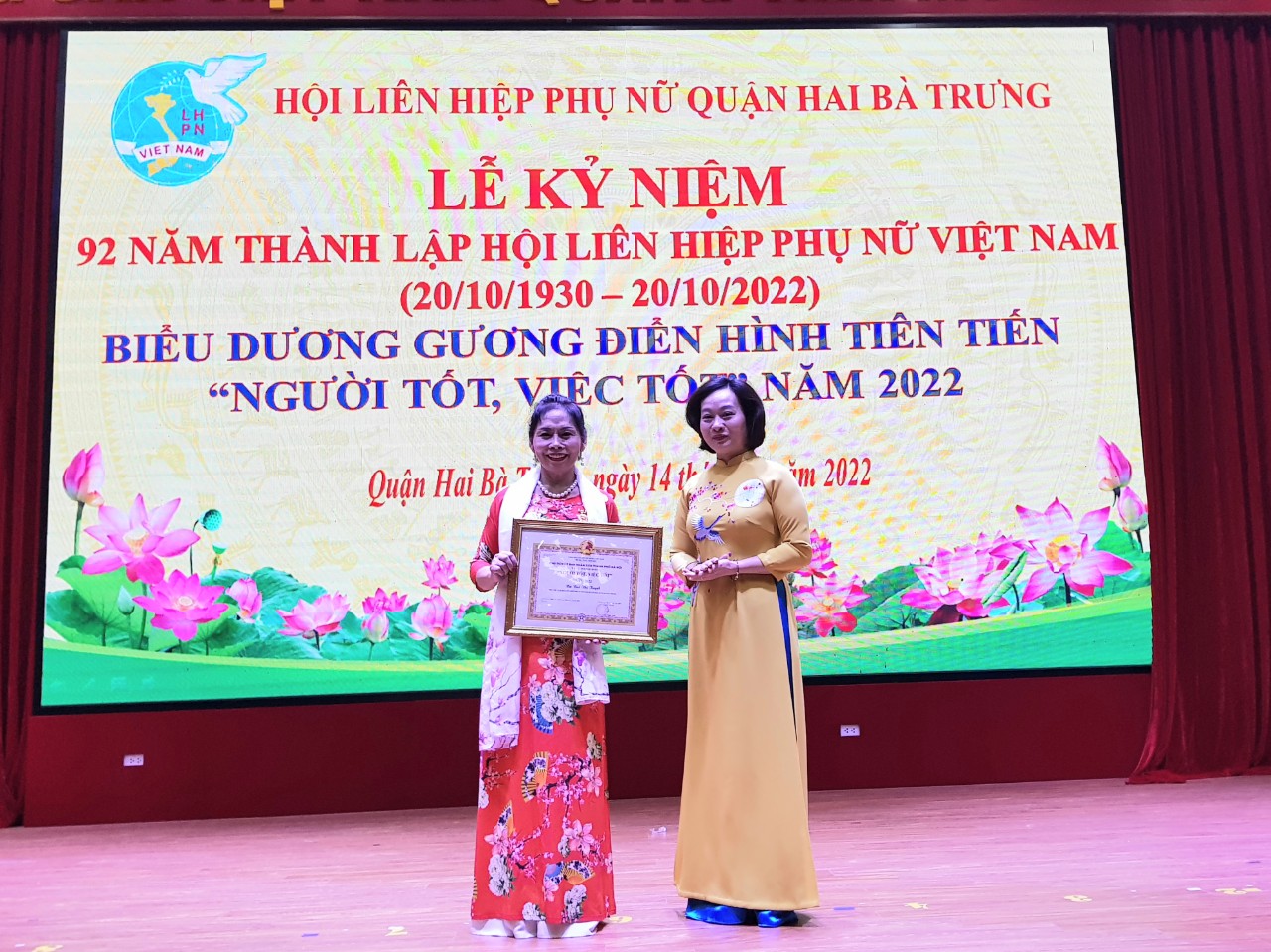 Hội LHPN quận Hai Bà Trưng biểu dương điển hình tiên tiến “Người tốt, việc tốt“ - ảnh 2