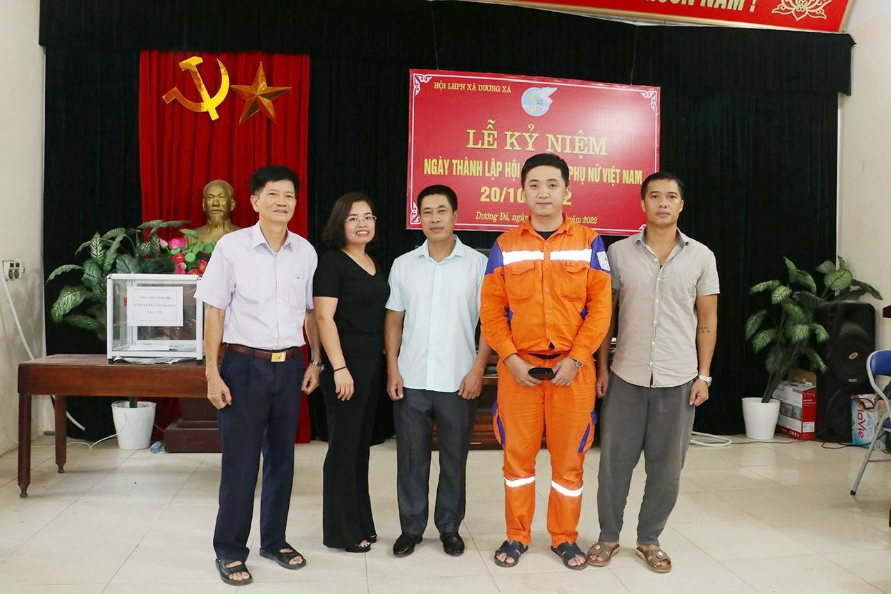 Một thiếu tá nhặt được ví trả lại cho người làm rơi - ảnh 2