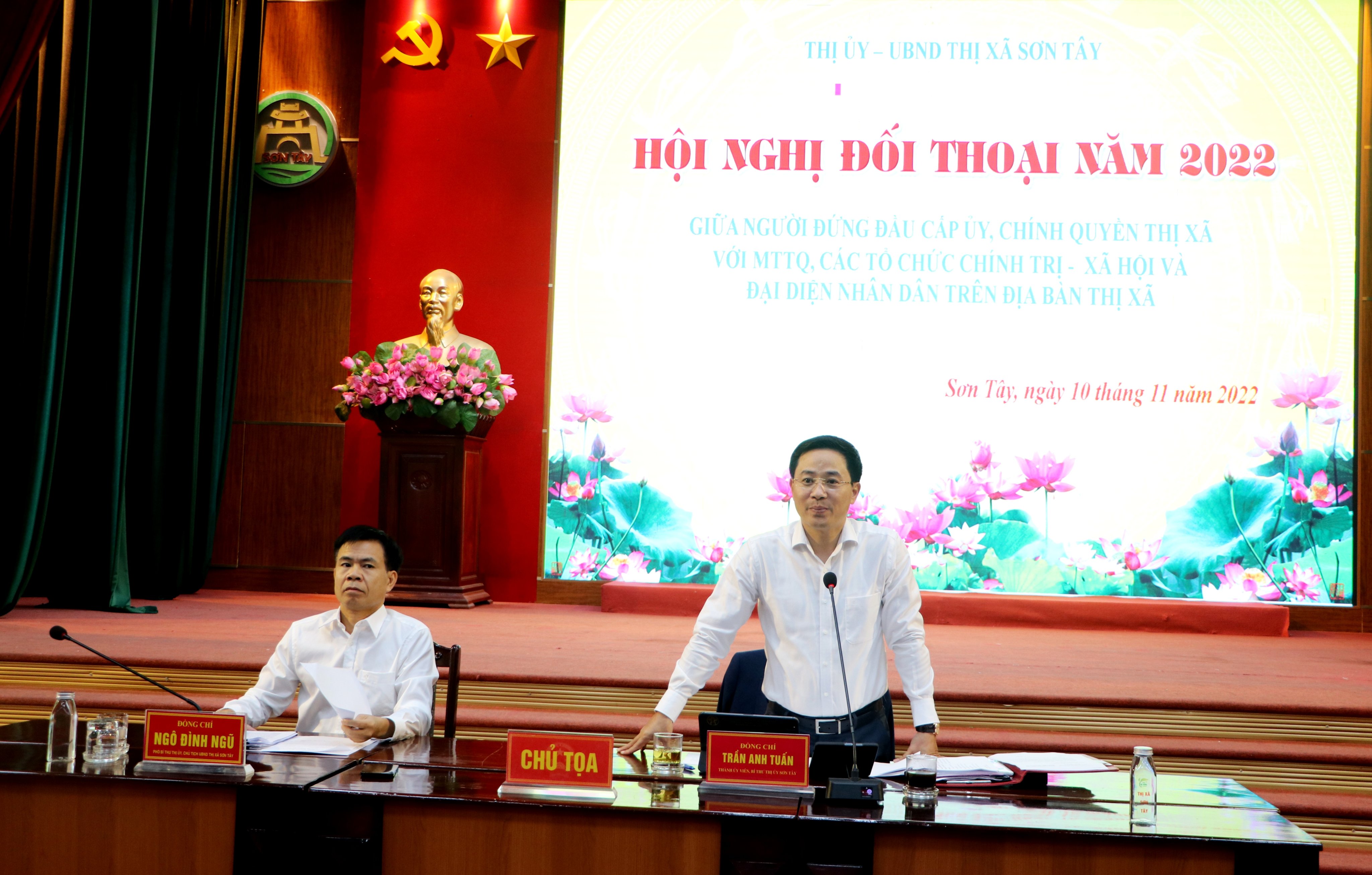 Lãnh đạo thị xã Sơn Tây đối thoại với MTTQ, các đoàn thể và nhân dân - ảnh 1