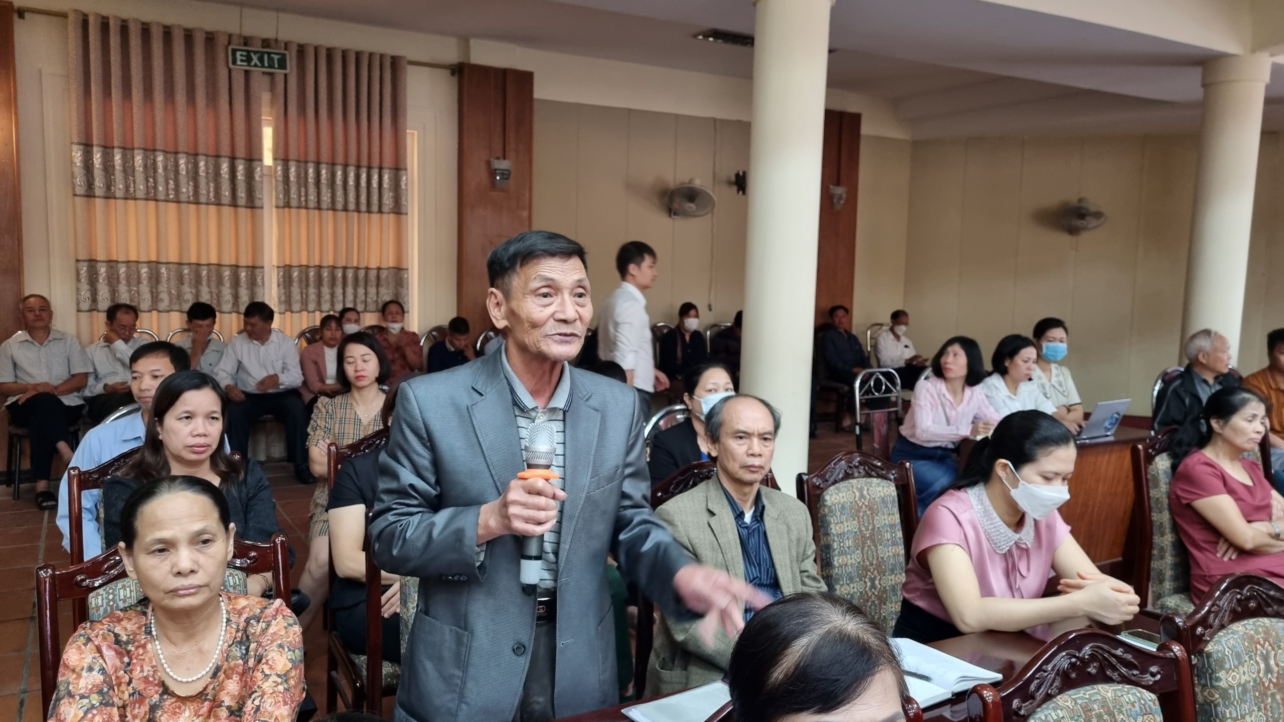 Lãnh đạo thị xã Sơn Tây đối thoại với MTTQ, các đoàn thể và nhân dân - ảnh 2