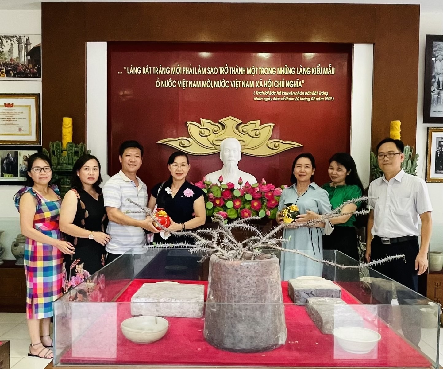 Gia Lâm: Sức sống mới từ di sản, tinh hoa làng nghề và du lịch trải nghiệm - ảnh 1