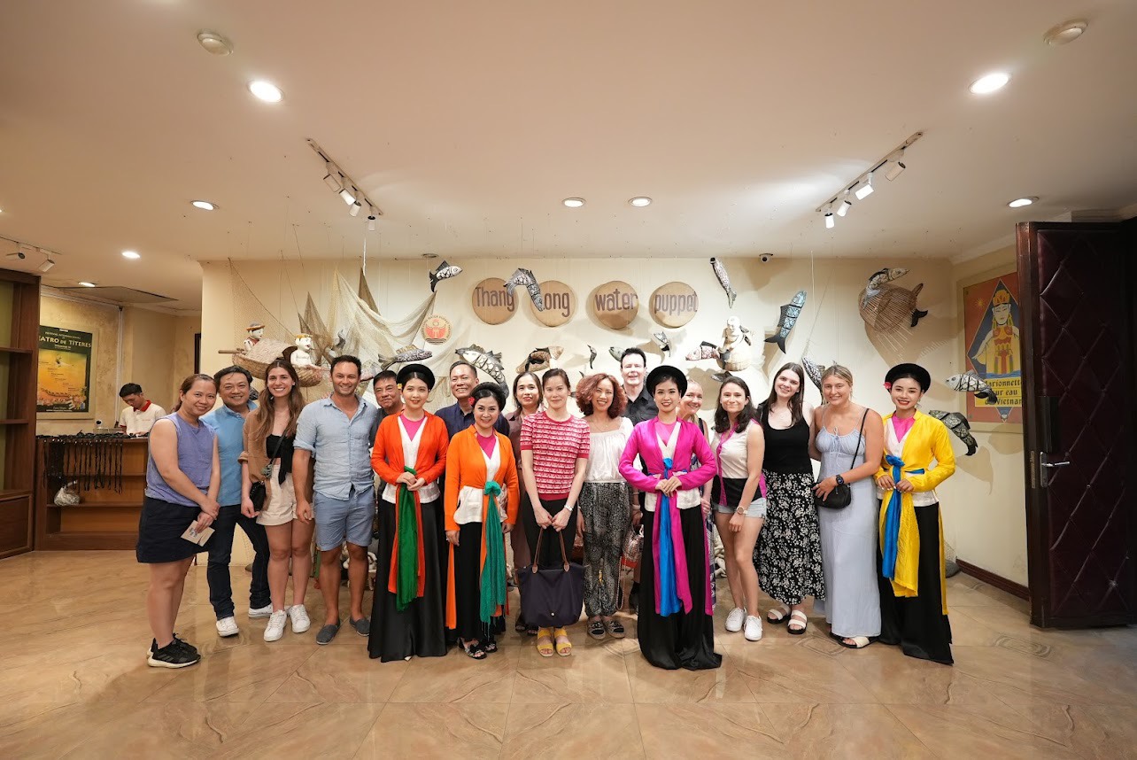 Hà Nội đón đoàn famtrip quốc tế đầu tiên sau dịch Covid-19 - ảnh 2
