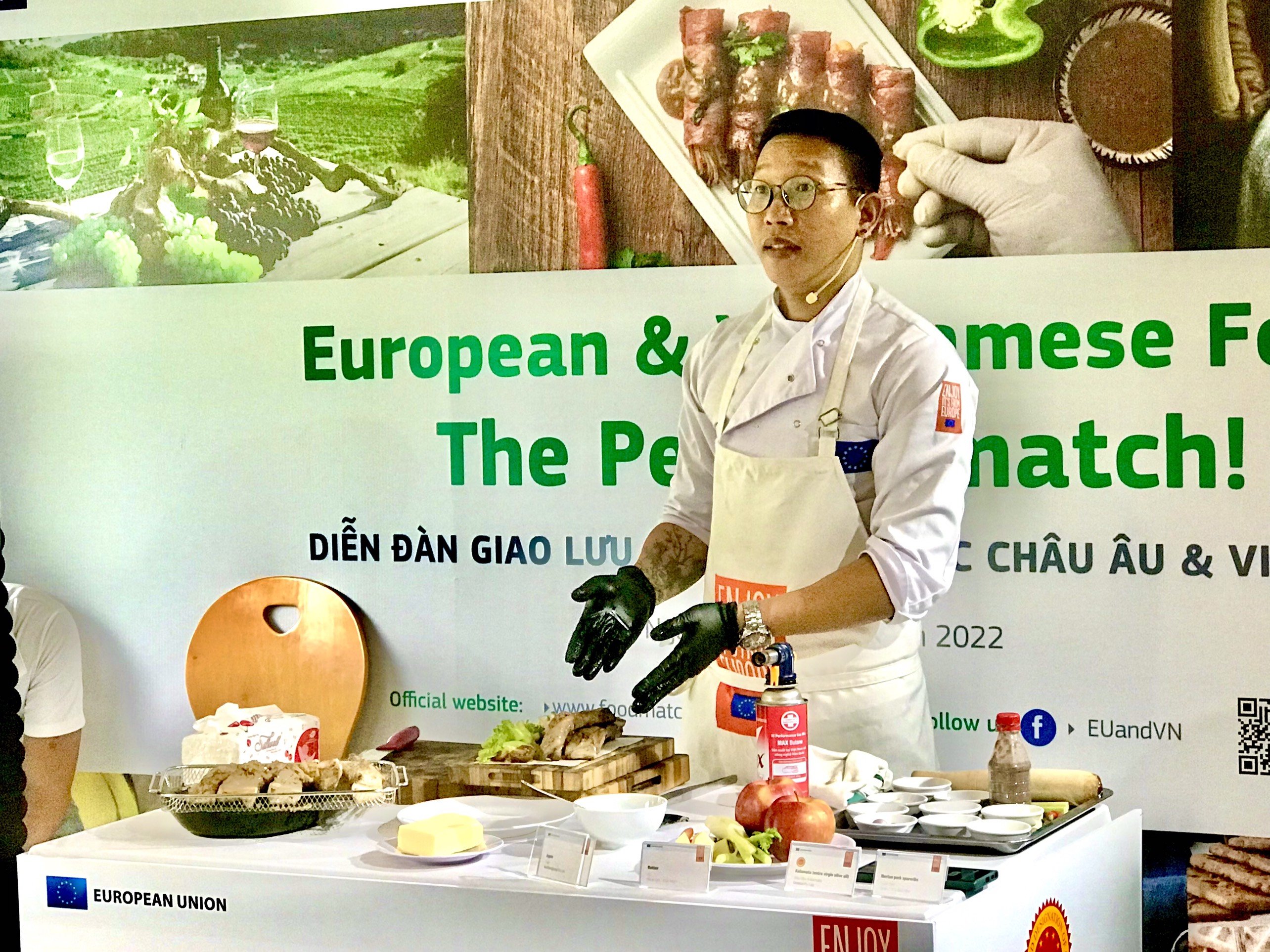 Trải nghiệm mới mẻ bằng sự kết hợp giữa hai nền ẩm thực Á - Âu - ảnh 2
