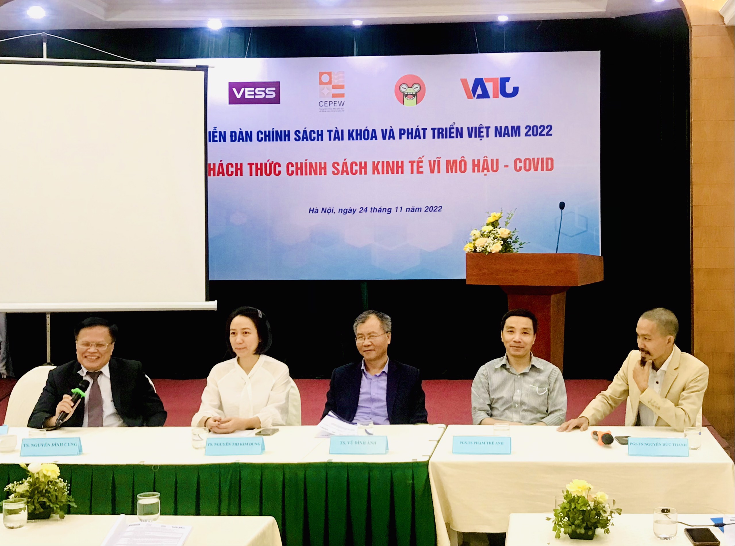 Nhiều khuyến nghị chính sách giúp ổn định kinh tế vĩ mô hậu Covid-19 - ảnh 4