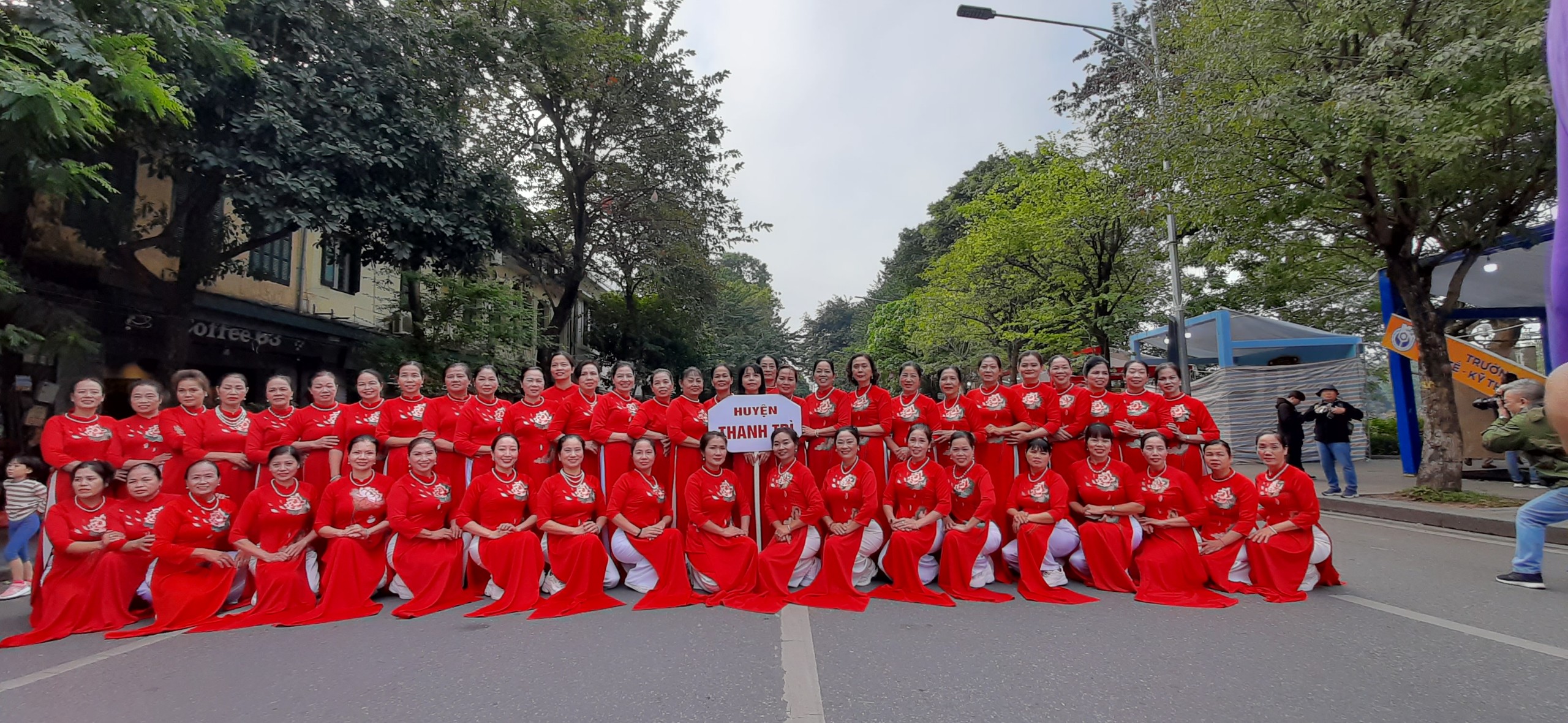 Gần 1.000 phụ nữ Thủ đô sẵn sàng cho ngày hội Áo dài du lịch Hà Nội năm 2022 - ảnh 3