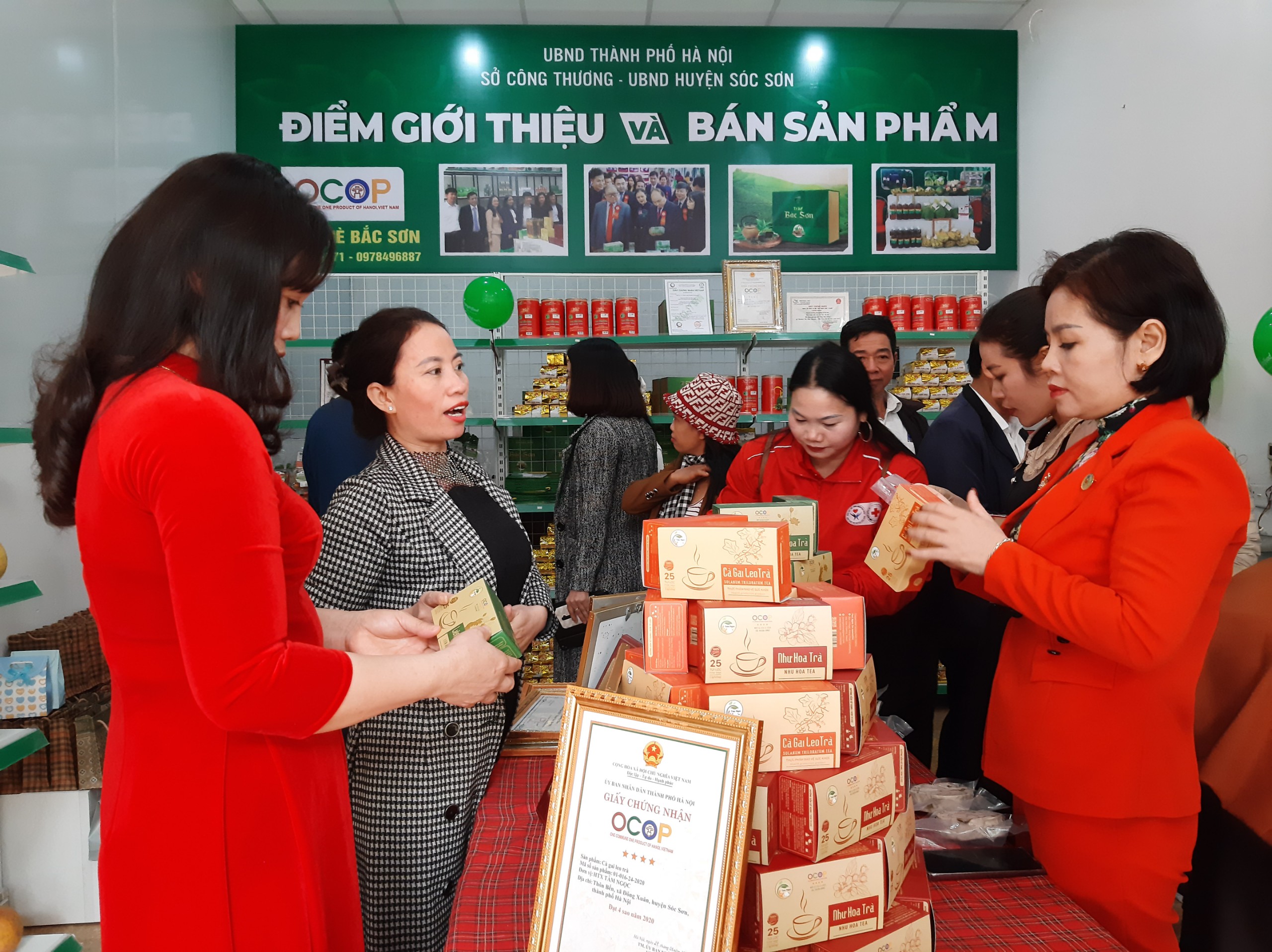 Khai trương thêm 2 điểm giới thiệu và bán sản phẩm OCOP tại Sóc Sơn và Phú Xuyên - ảnh 2