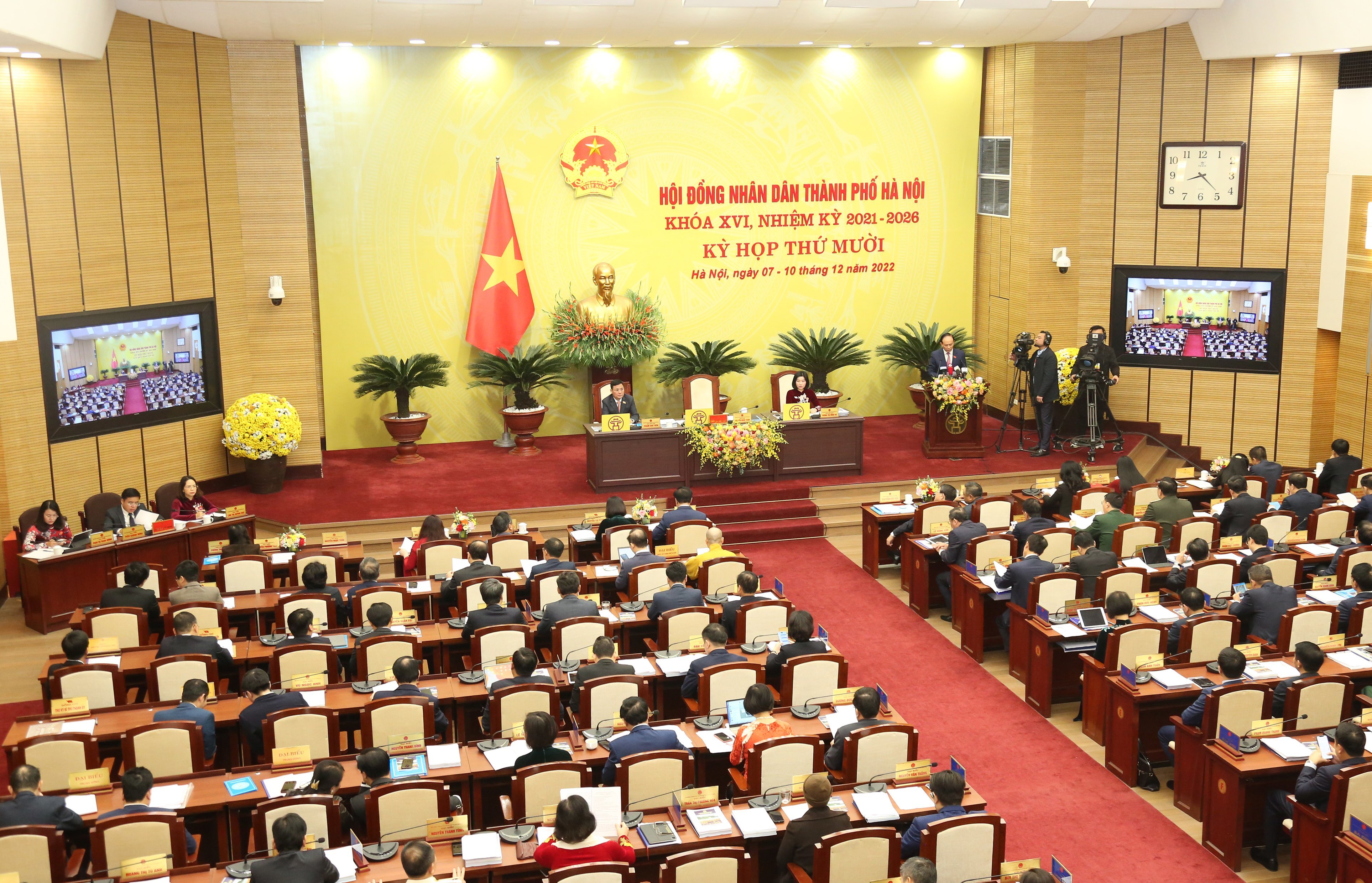 Sáng nay (7/12) khai mạc kỳ họp thứ 10 HĐND Thành phố Hà Nội khóa XVI nhiệm kỳ 2021-2026 - ảnh 3