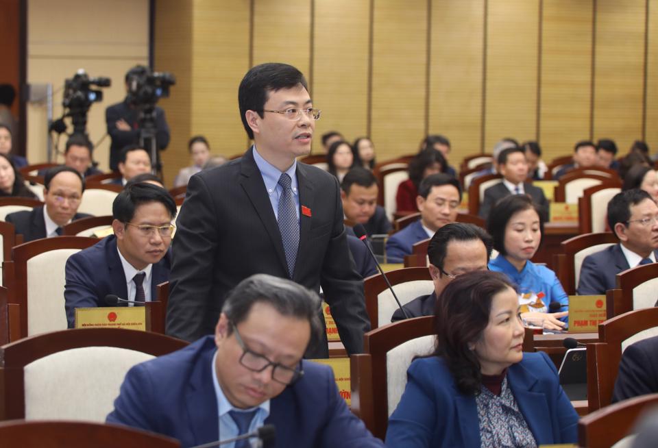 Đại biểu HĐND chất vấn về dự án nhà máy xử lý nước thải chậm tiến độ, gây ô nhiễm môi trường - ảnh 1