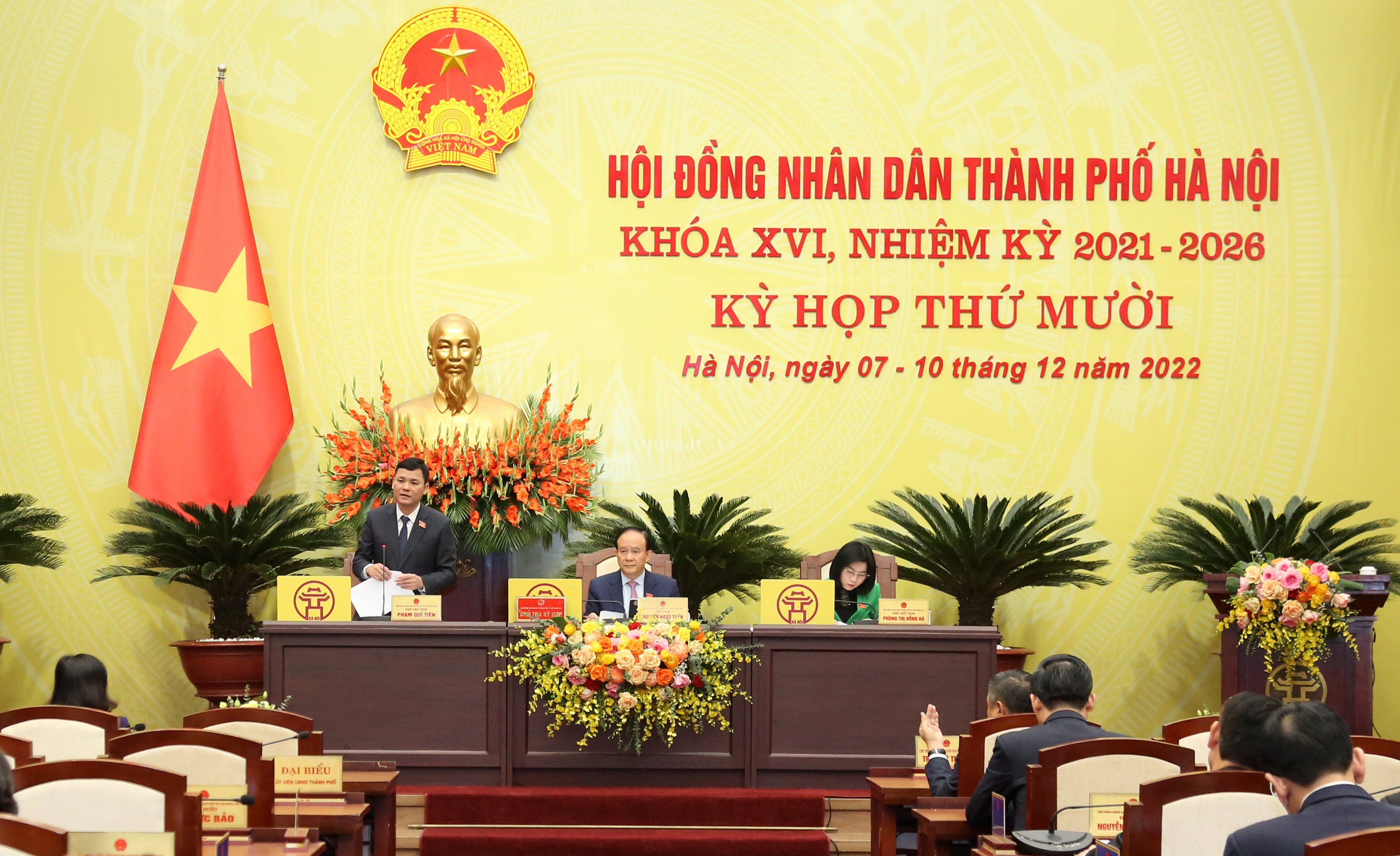 Thông qua Nghị quyết quy định về Huy hiệu “Vì sự nghiệp xây dựng Thủ đô” - ảnh 1