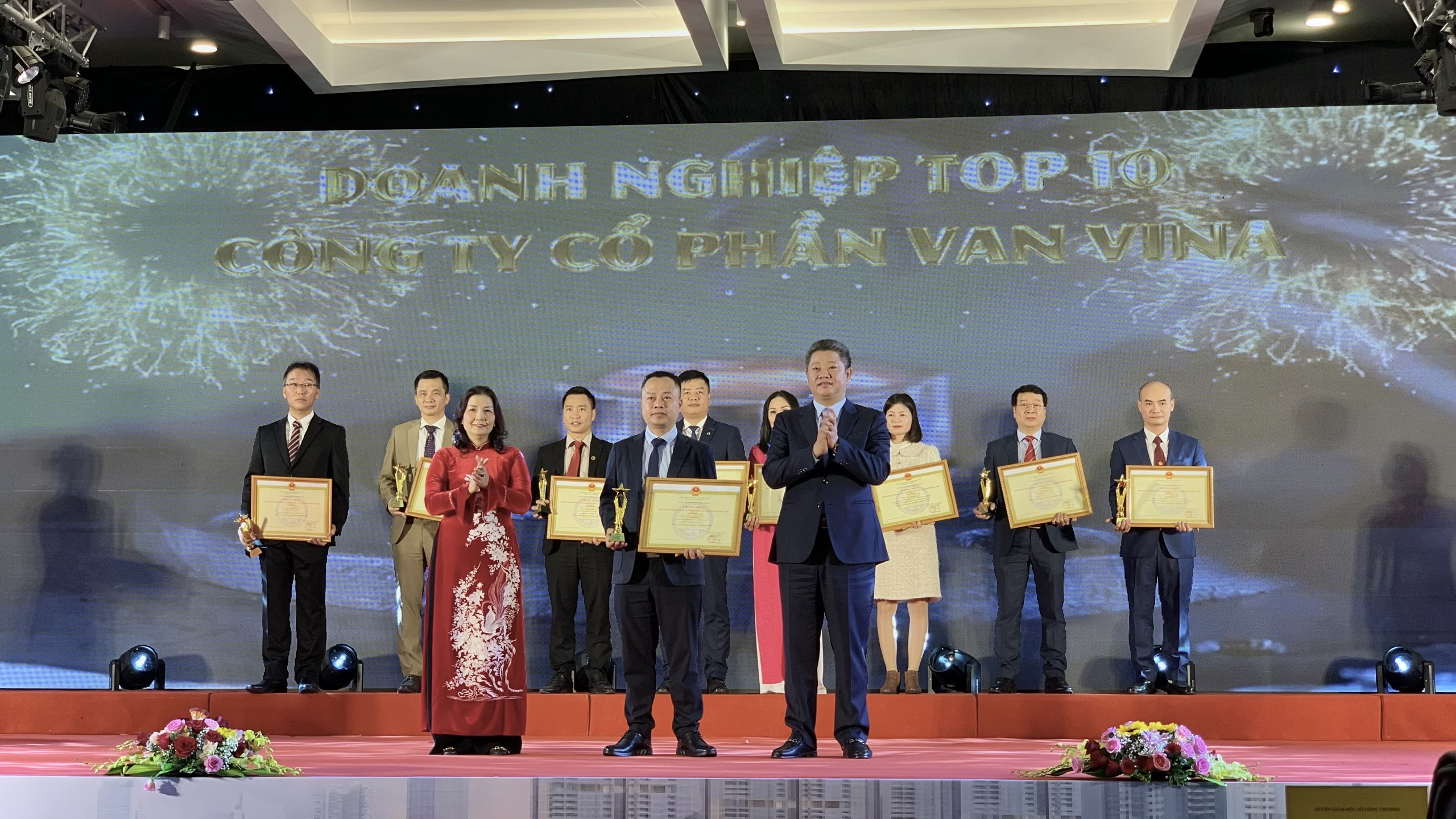 Tôn vinh 33 sản phẩm công nghiệp chủ lực thành phố Hà Nội năm 2022 - ảnh 2