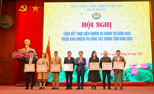 Thị xã Sơn Tây sớm trở thành trung tâm phát triển kinh tế du lịch vùng xứ Đoài - ảnh 3