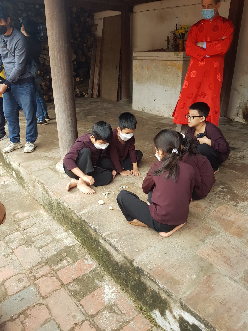 Tổ chức “Tết làng Việt” chào xuân Quý Mão 2023 tại Làng cổ ở Đường Lâm - ảnh 2