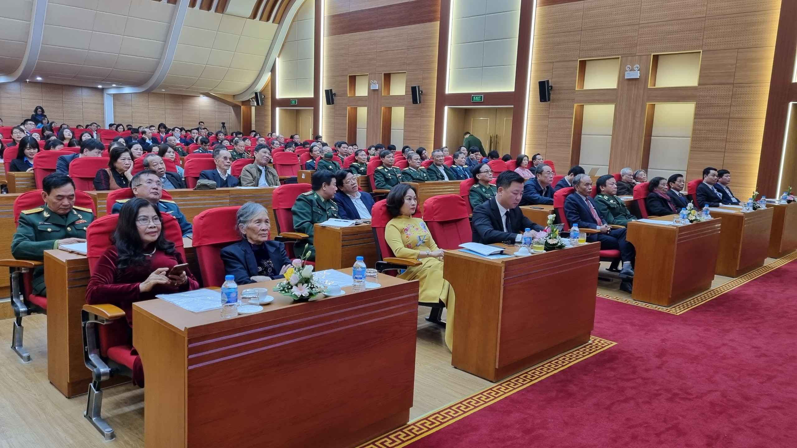 Gia Lâm: Nhiều tập thể, cá nhân được khen thưởng trong phong trào thi đua năm 2022 - ảnh 1