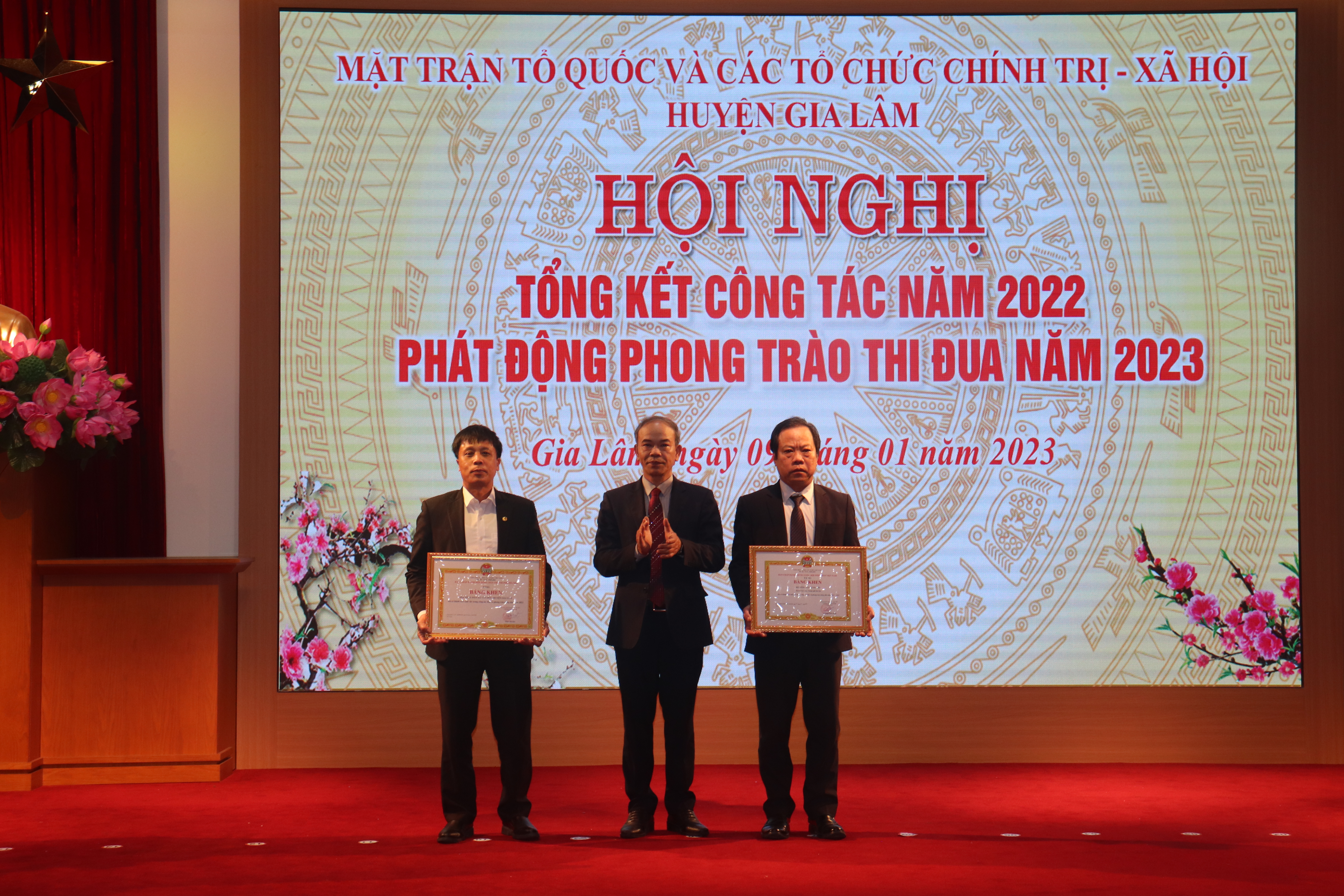 Gia Lâm: Nhiều tập thể, cá nhân được khen thưởng trong phong trào thi đua năm 2022 - ảnh 5