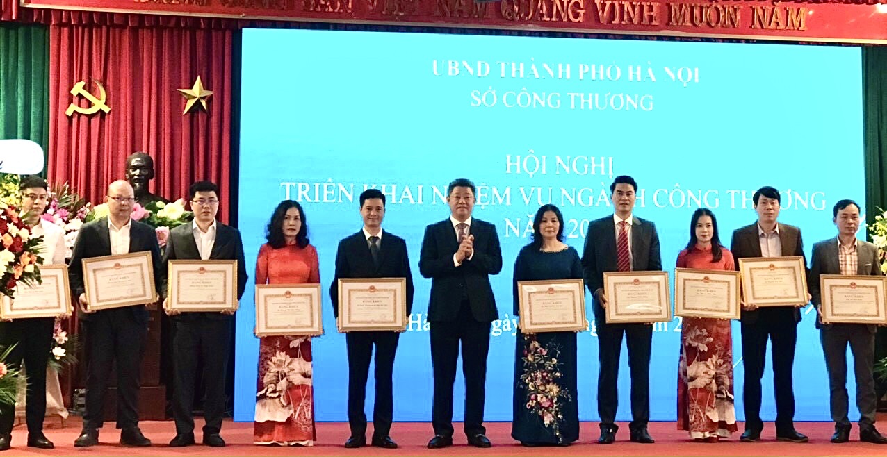Sở Công Thương cần đảm bảo hàng hóa đầy đủ phục vụ nhân dân đón Tết - ảnh 1