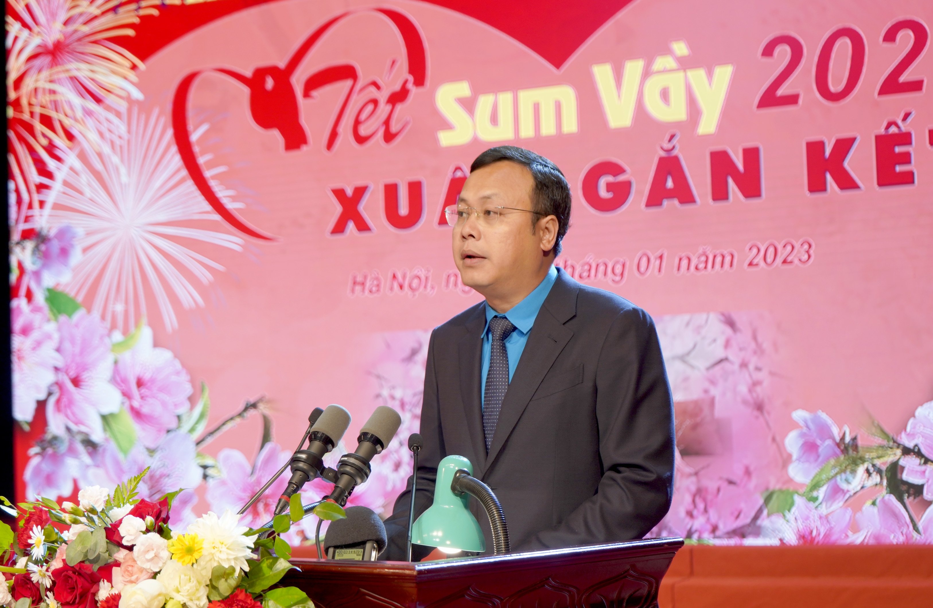 “Tết Sum vầy - Xuân gắn kết” đến với hàng nghìn công nhân, người lao động Thủ đô - ảnh 2