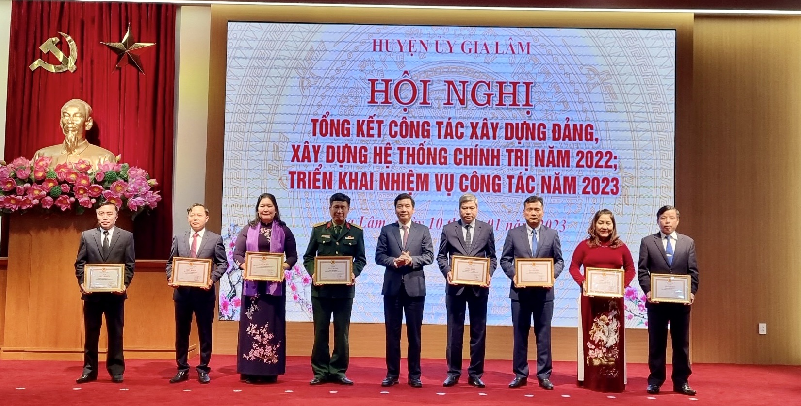 Gia Lâm: Năm 2023 phấn đấu 97% tổ chức cơ sở Đảng hoàn thành tốt nhiệm vụ trở lên - ảnh 3