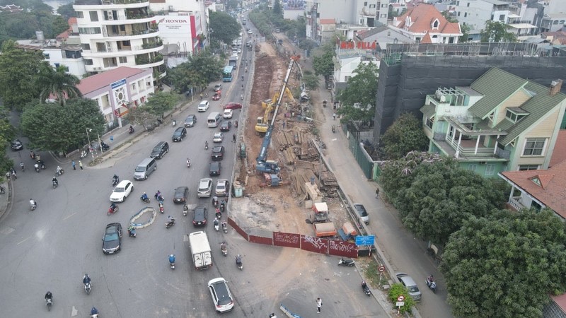 Tổ chức giao thông trên tuyến đường Âu Cơ phục vụ thi công - ảnh 1