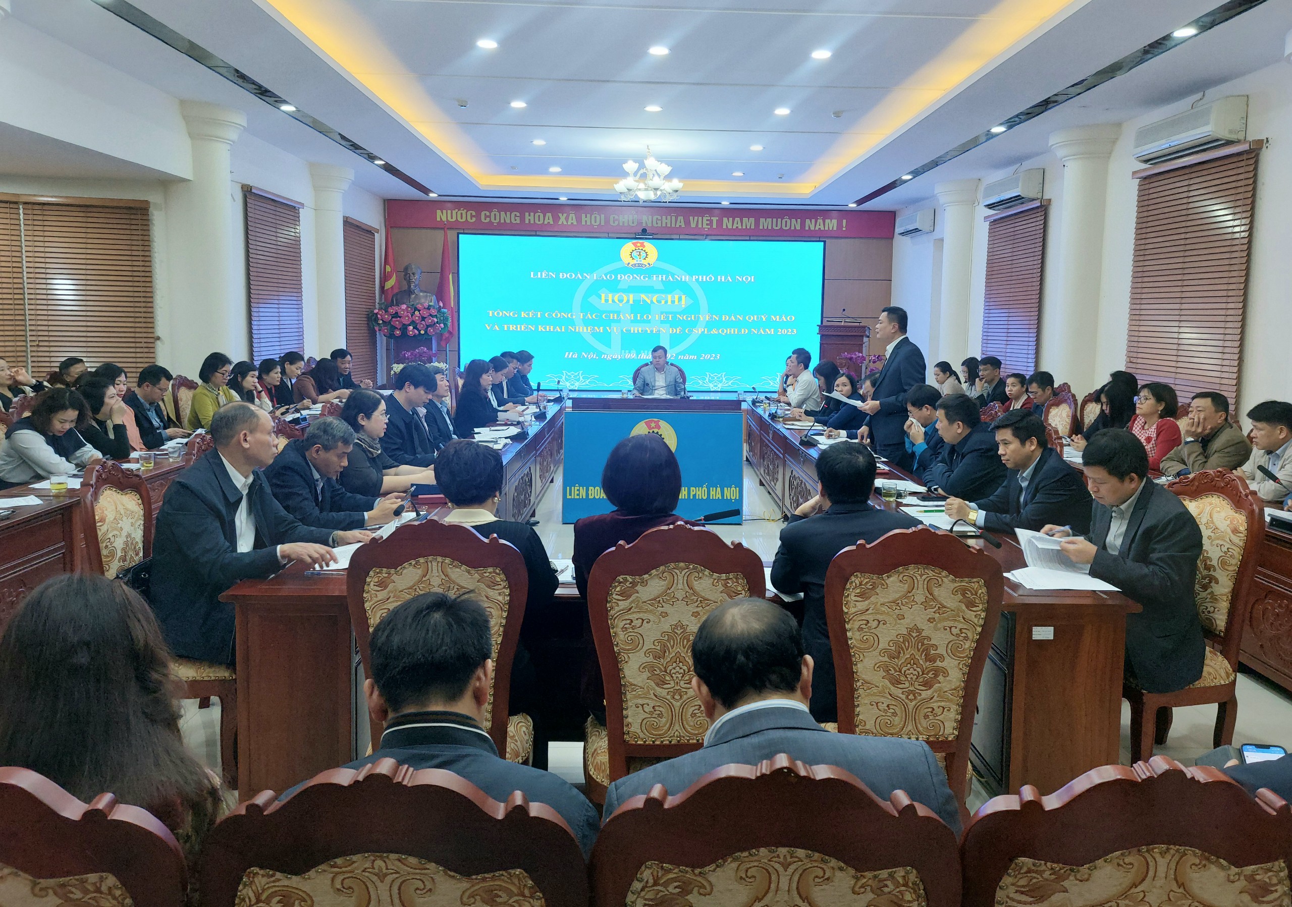 Các cấp Công đoàn Thủ đô chăm lo cho người lao động khó khăn - ảnh 1