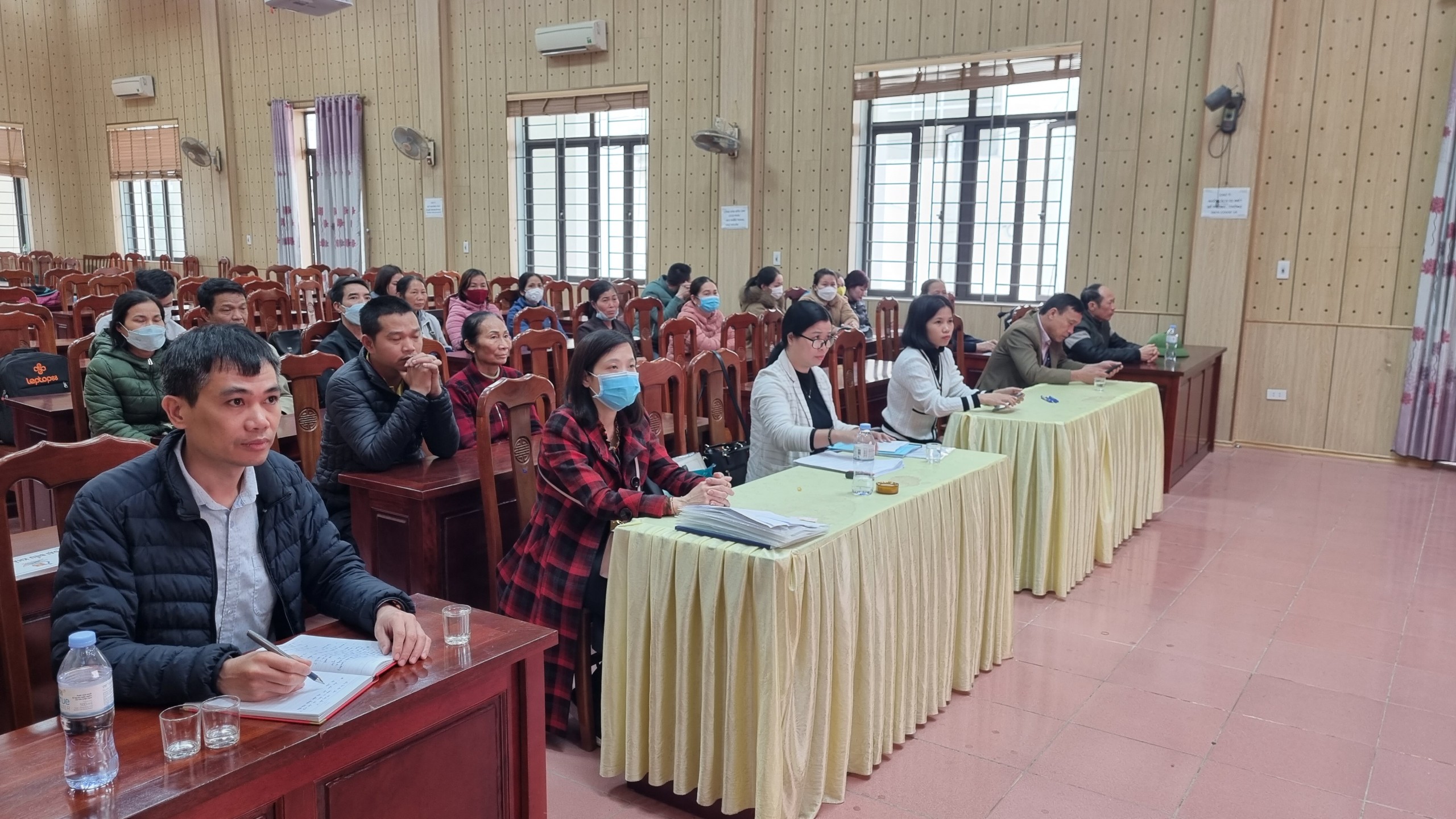 Giải ngân 500 triệu đồng vốn vay cho nông dân xã An Thượng, Hoài Đức - ảnh 1