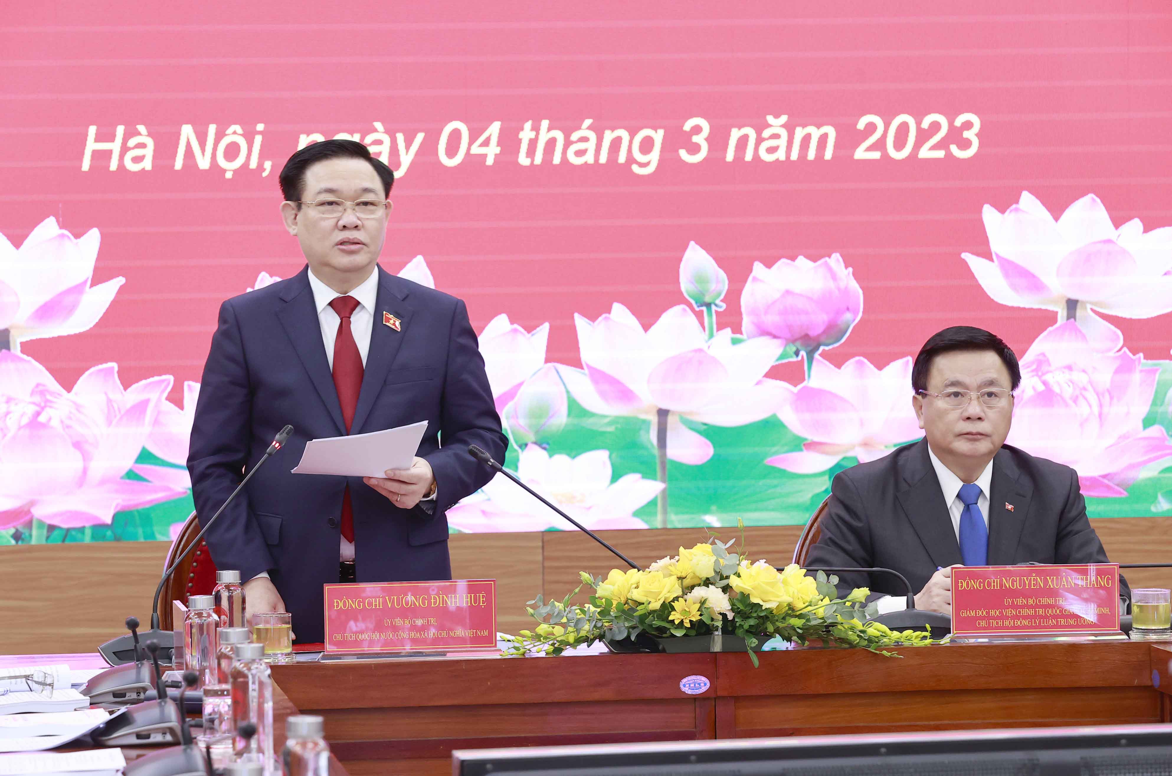 Chủ tịch Quốc hội Vương Đình Huệ: 4 vấn đề cần quán triệt khi sửa Luật - ảnh 1