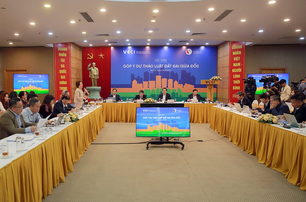 Đại diện doanh nghiệp góp ý vào dự thảo Luật Đất đai (sửa đổi) - ảnh 3