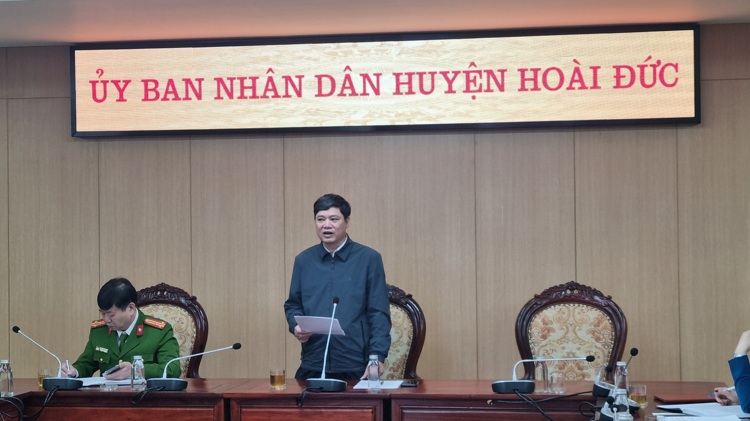Hoài Đức: Quyết tâm giành lại vỉa hè phong quang sạch đẹp cho người đi bộ - ảnh 2