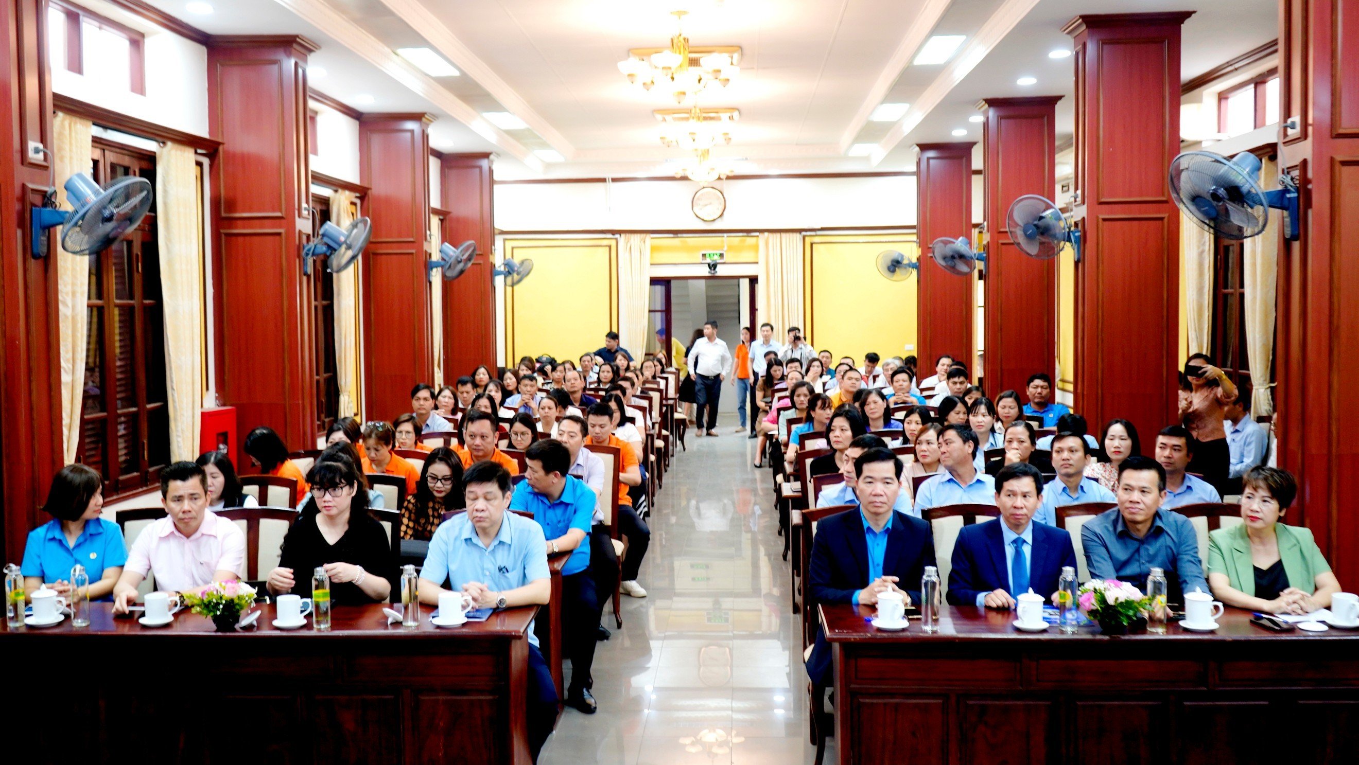 Giải đáp về Đại hội Công đoàn và các chế độ, chính sách liên quan đến người lao động - ảnh 1