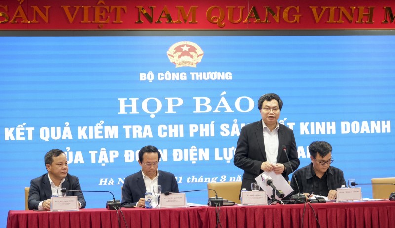 Tập đoàn Điện lực Việt Nam (EVN) báo lỗ chủ yếu do chi phí điện đầu vào cao - ảnh 1