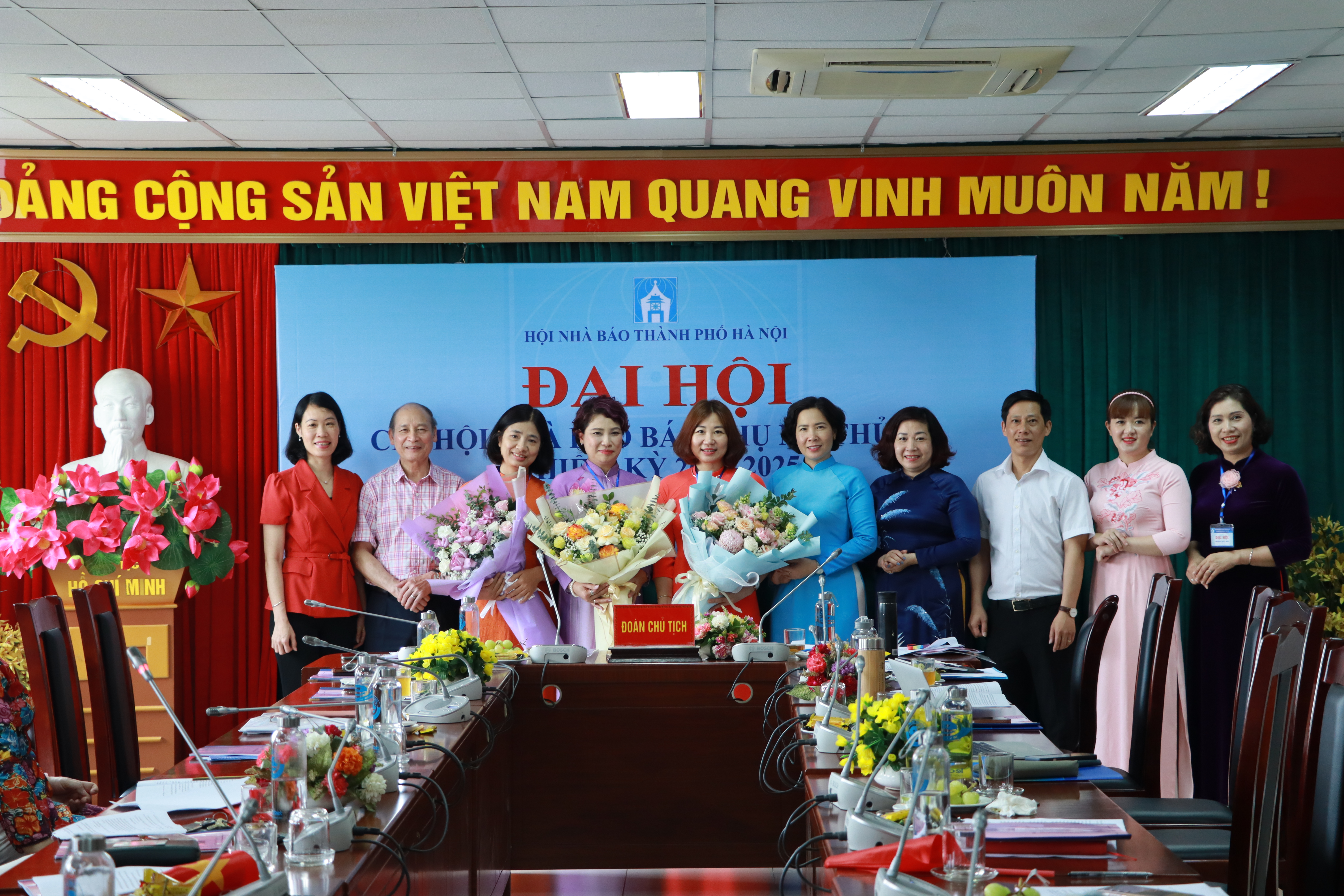 Đổi mới phương thức hoạt động báo chí, đáp ứng ngày càng cao yêu cầu của bạn đọc - ảnh 6