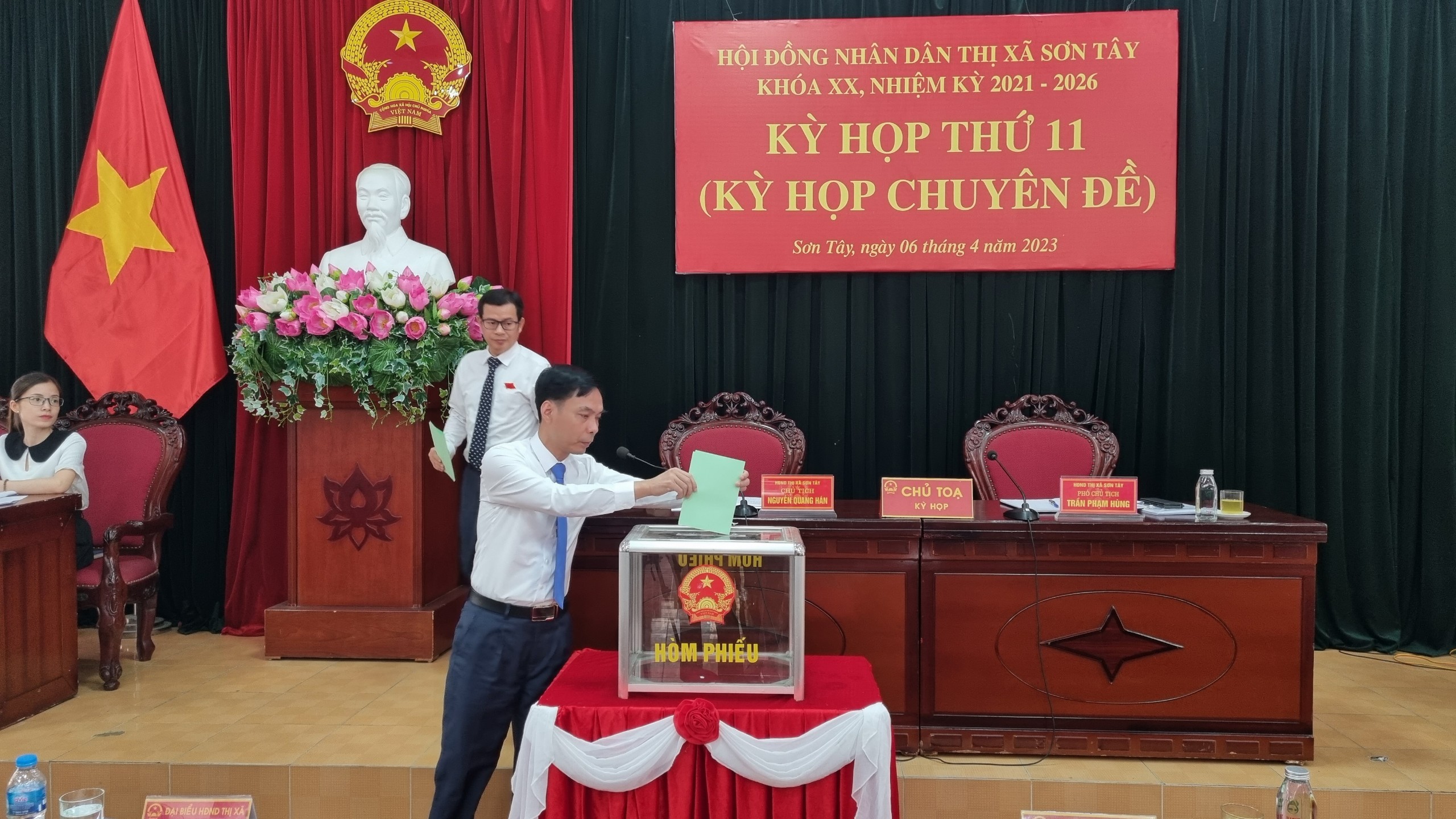 HĐND thị xã Sơn Tây: Bổ sung các dự án  vào Kế hoạch đầu tư công trung hạn 5 năm giai đoạn 2021-2025 - ảnh 3