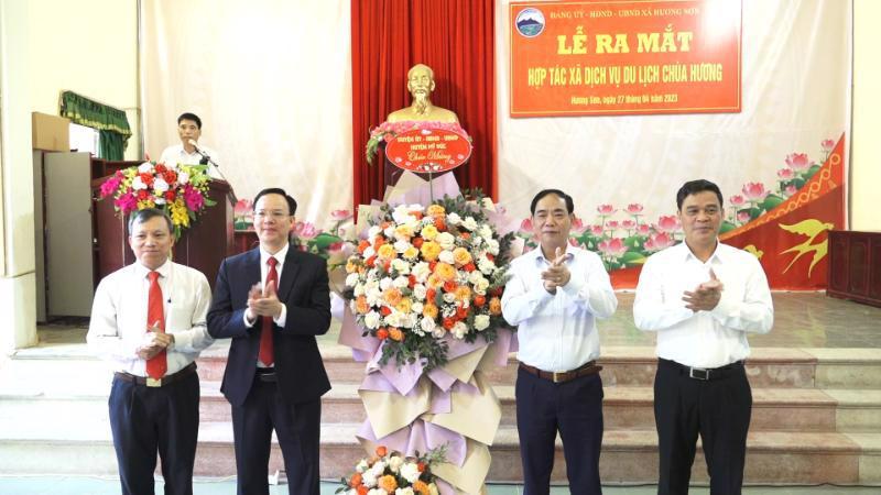 Thành lập hợp tác xã dịch vụ du lịch Chùa Hương - ảnh 1