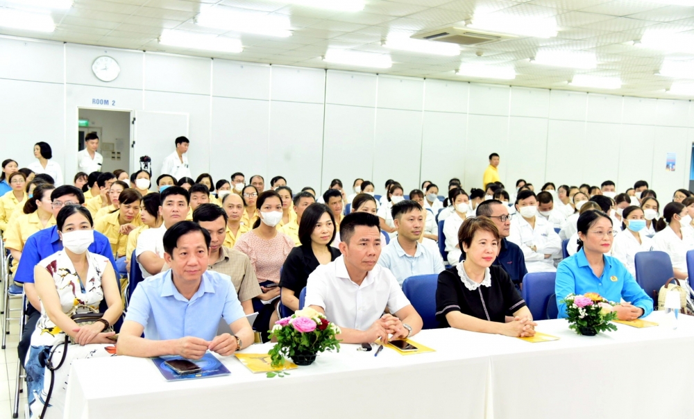 Giải đáp nhiều vấn đề cho người lao động ngành Công Thương - ảnh 1