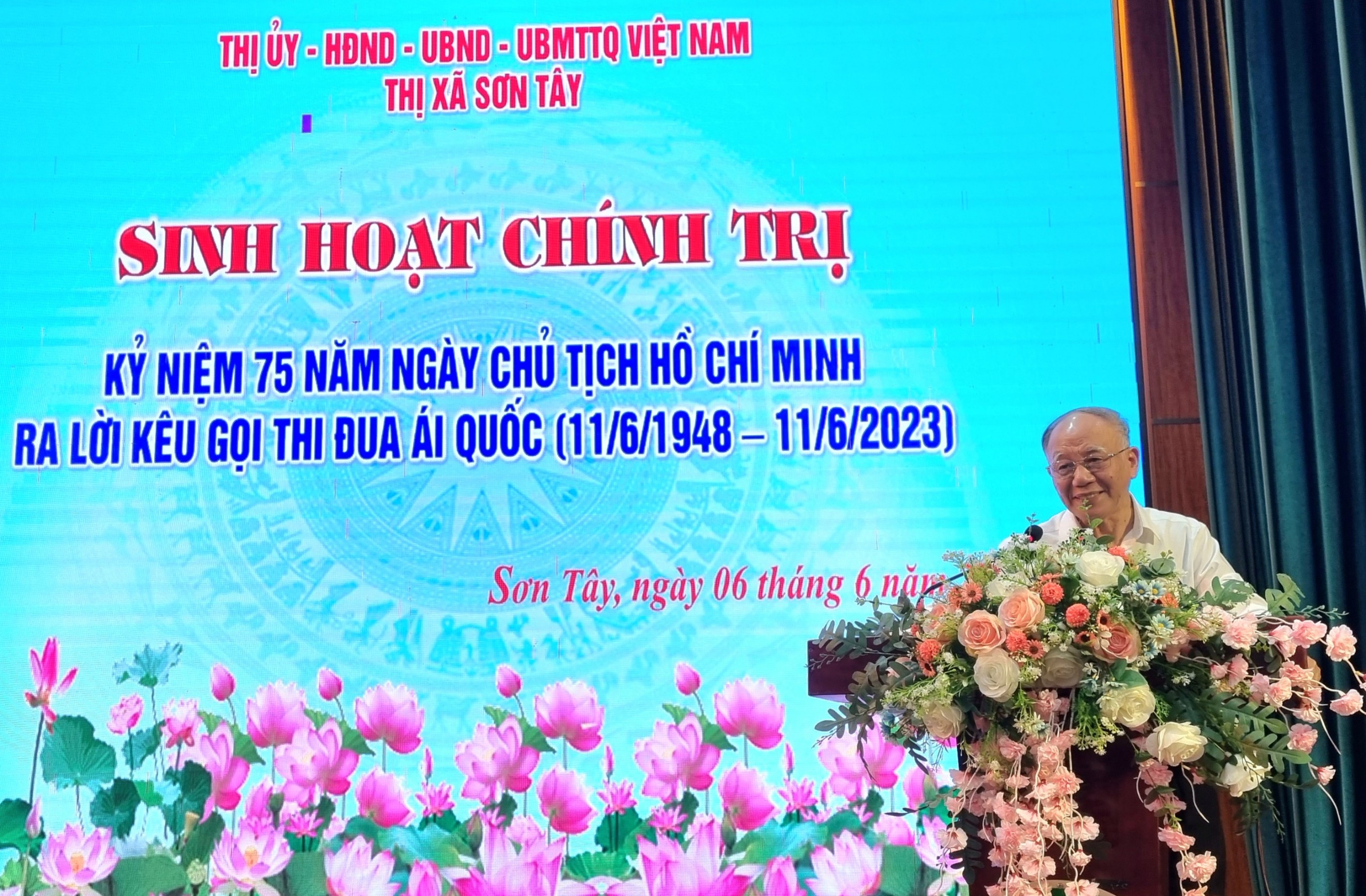 Hơn 400 đảng viên thị xã Sơn Tây ôn lại truyền thống 75 năm phong trào Thi đua ái quốc - ảnh 3