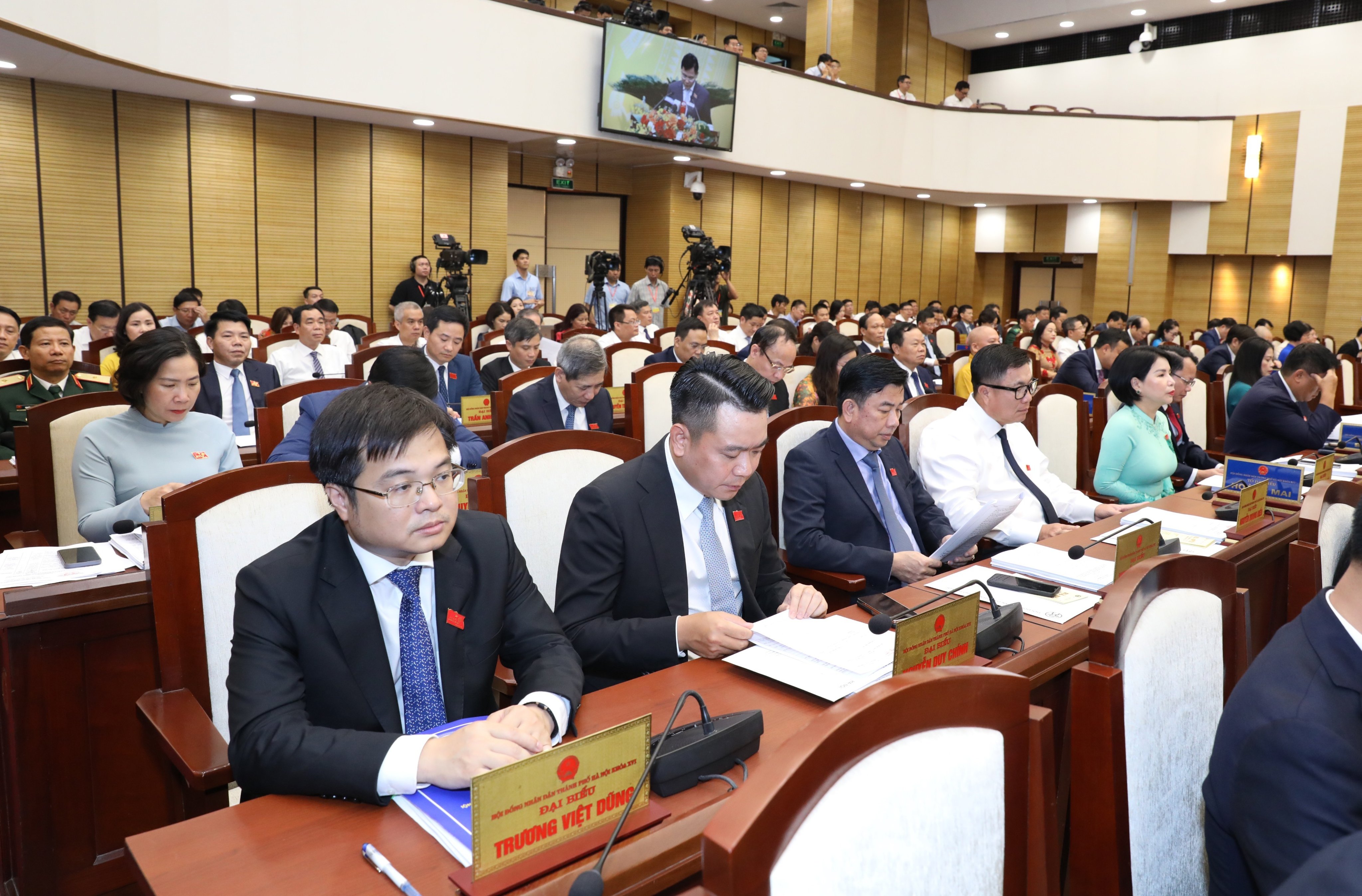 HĐND TP Hà Nội khóa XVI nhiệm kỳ 2021-2026 khai mạc kỳ họp thứ 12 - ảnh 4