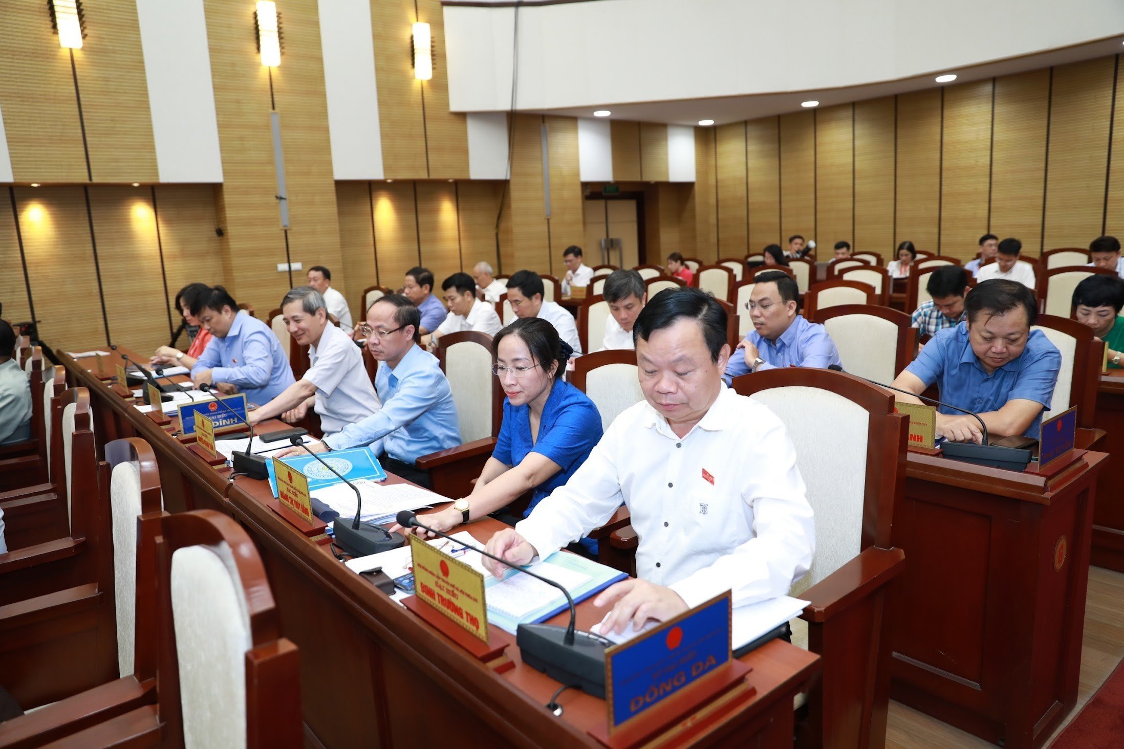 Phê duyệt, điều chỉnh chủ trương đầu tư 63 dự án đầu tư công của Hà Nội - ảnh 1