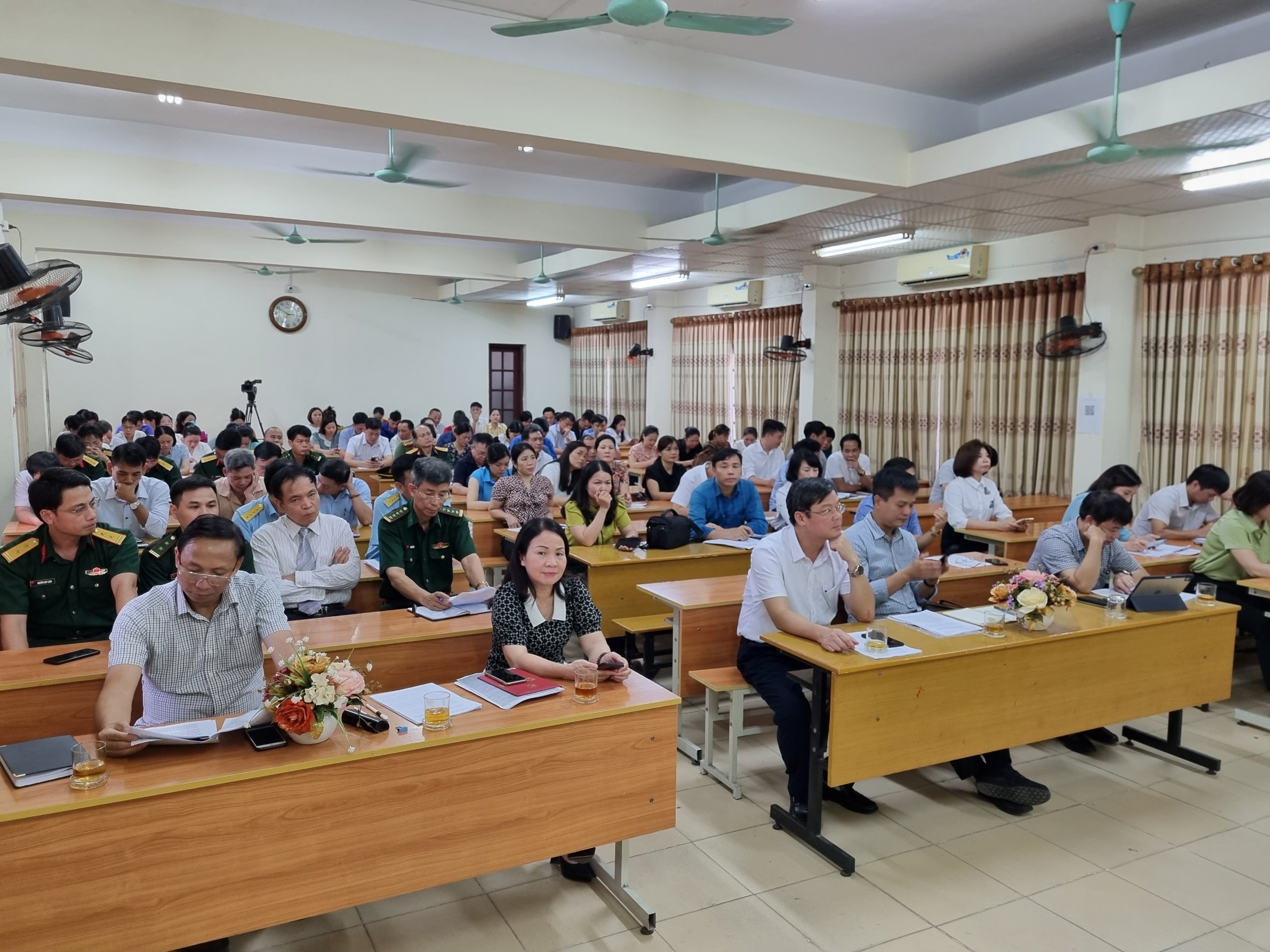 Sơn Tây: Khen thưởng nhiều tập thể, cá nhân có thành tích xuất sắc trong bảo vệ nền tảng tư tưởng của Đảng - ảnh 5