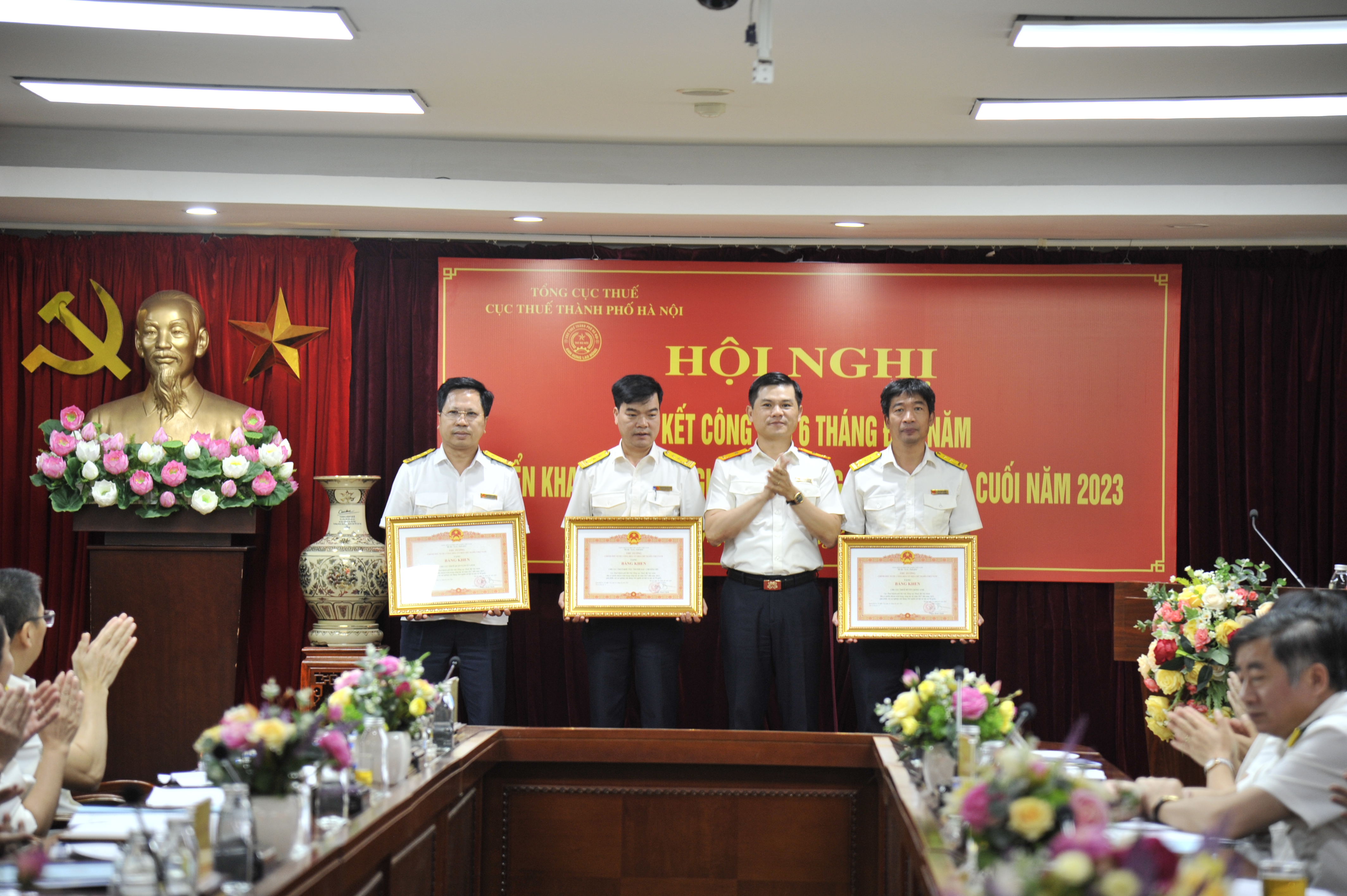 Cục Thuế Hà Nội đẩy mạnh chuyển đổi số tạo thuận lợi cho doanh nghiệp, người nộp thuế - ảnh 4