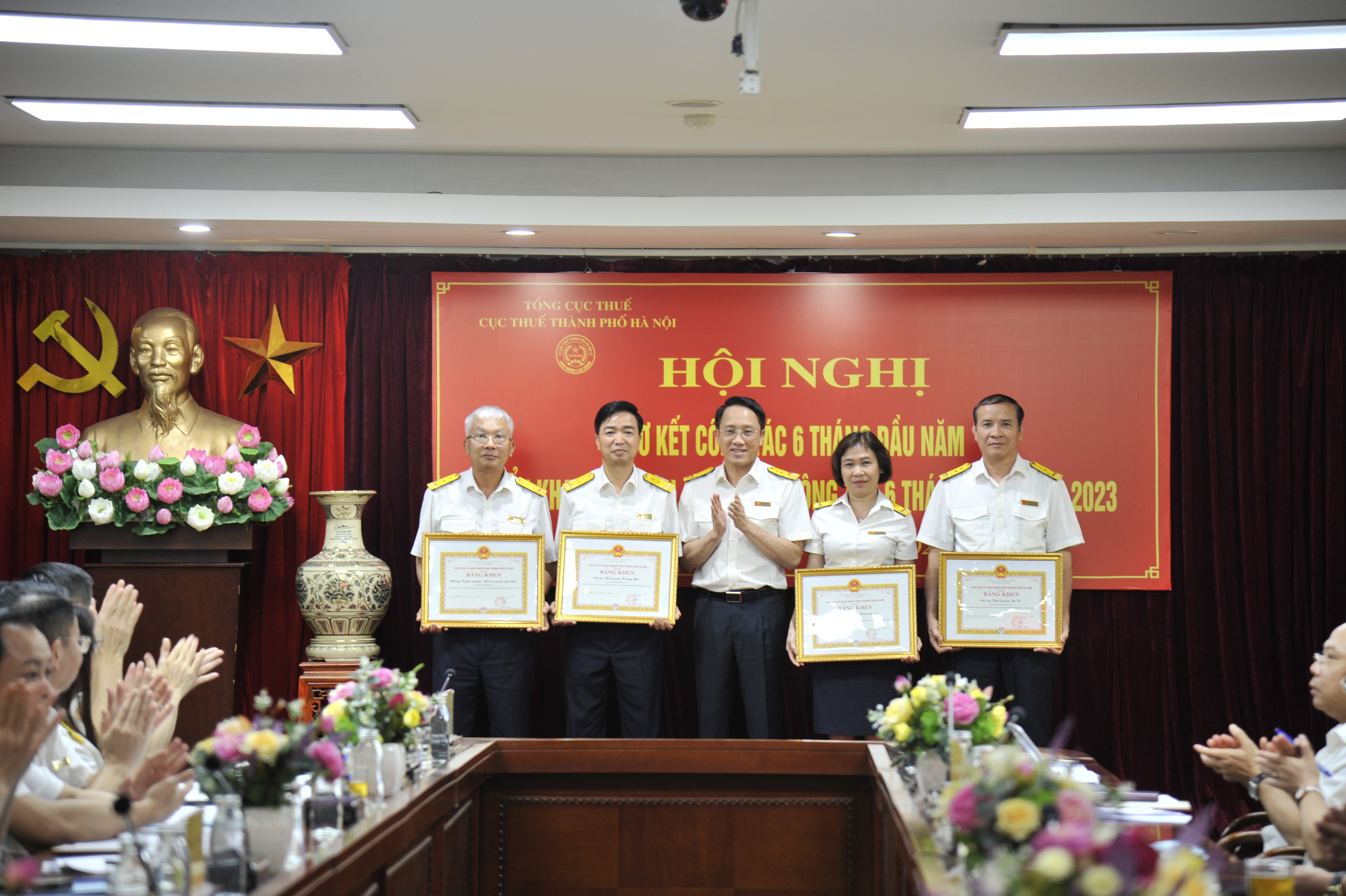 Cục Thuế Hà Nội đẩy mạnh chuyển đổi số tạo thuận lợi cho doanh nghiệp, người nộp thuế - ảnh 2