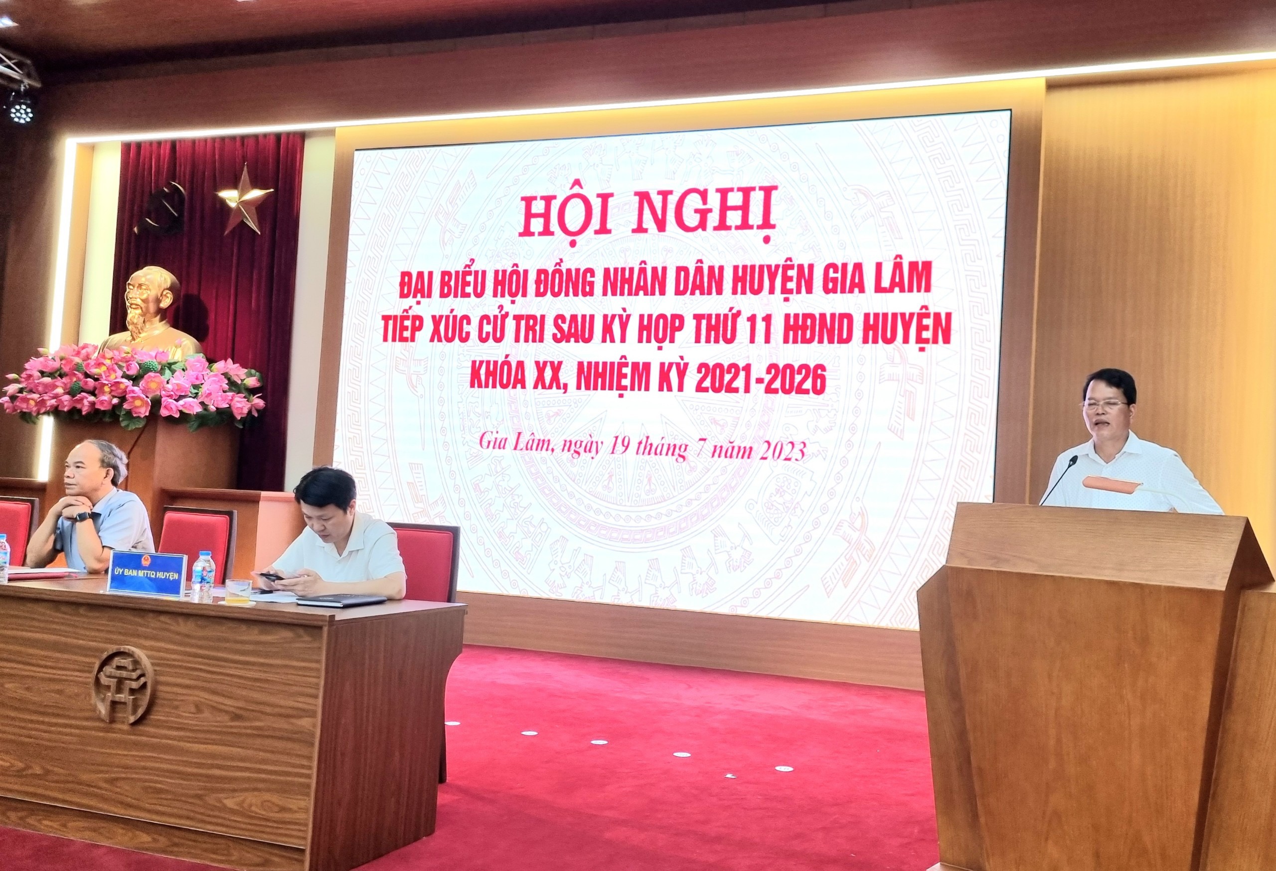Đề nghị huyện Gia Lâm khắc phục ô nhiễm môi trường - ảnh 1