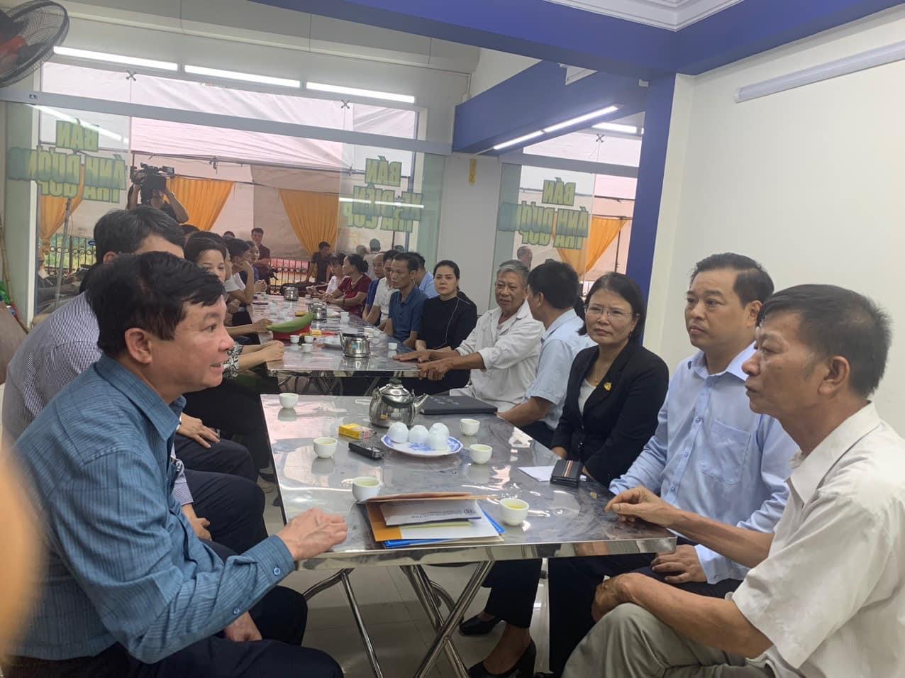 Thành phố Hà Nội và huyện Hoài Đức thăm hỏi, hỗ trợ gia đình nạn nhân vụ hỏa hoạn ở Hoài Đức - ảnh 5