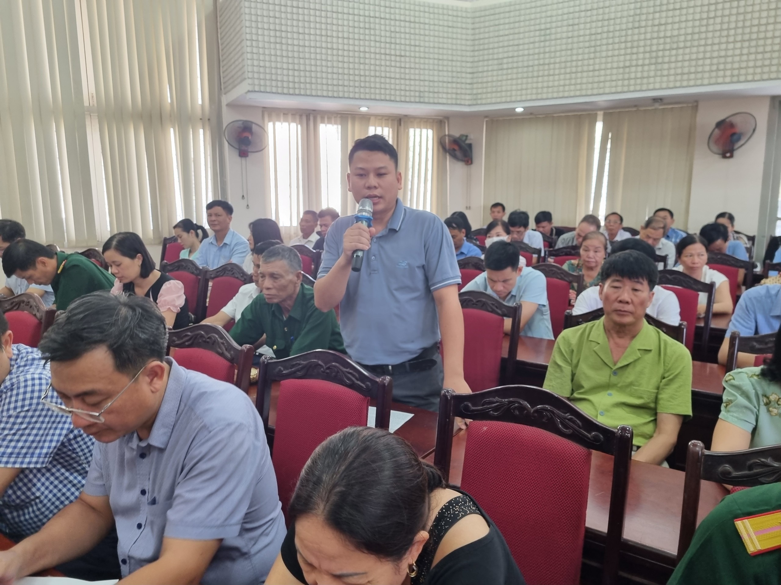 Đề nghị thị xã Sơn Tây tạo điều kiện cấp giấy chứng nhận quyền sử dụng đất cho người dân hiến đất làm đường - ảnh 3