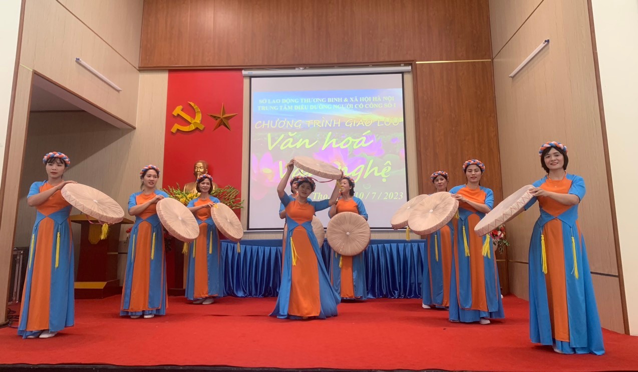 Điều dưỡng chăm sóc người có công để tỏ lòng biết ơn sâu sắc - ảnh 2