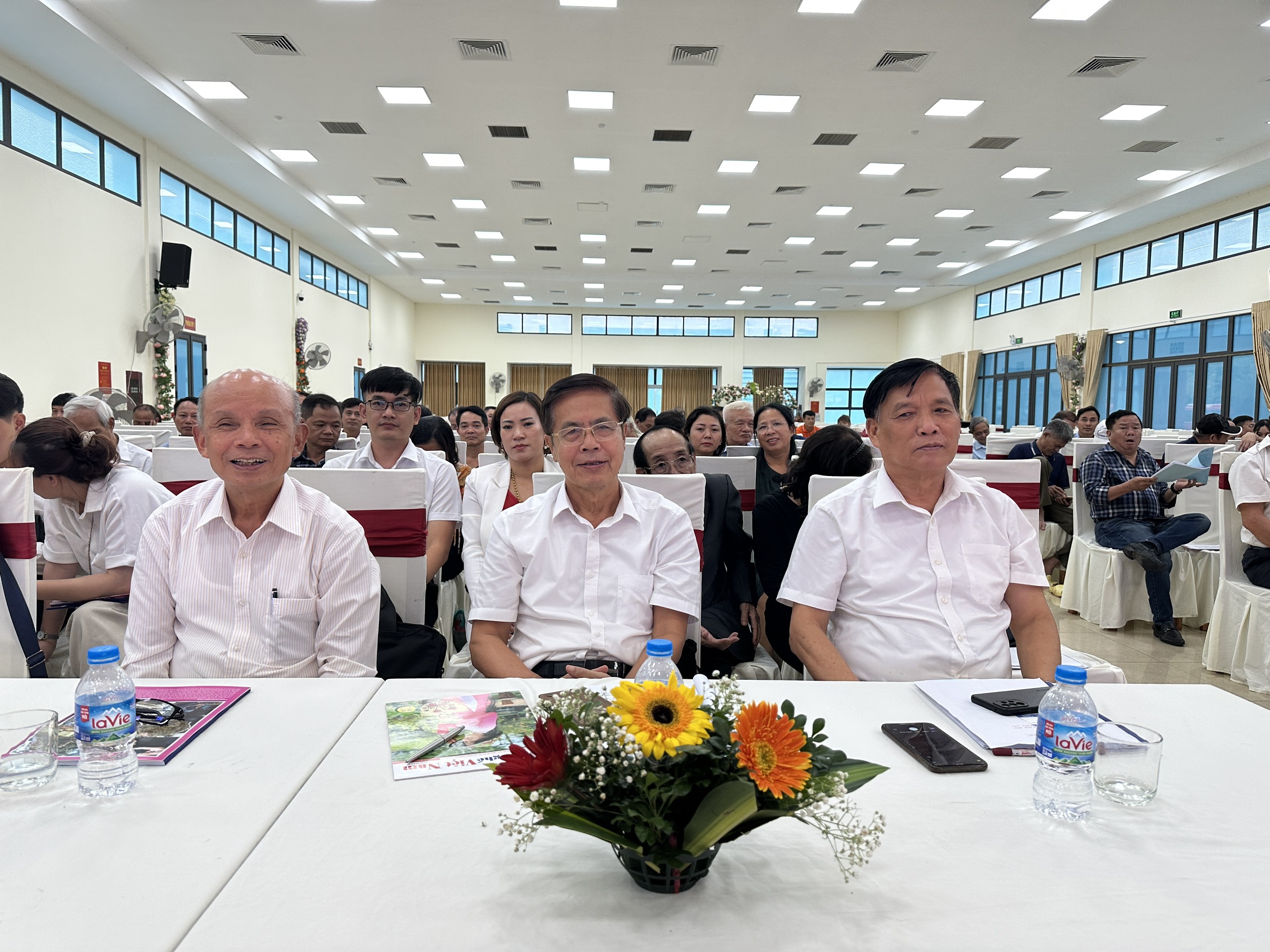 Nâng cao năng lực thiết kế mẫu mã sản phẩm thủ công mỹ nghệ - ảnh 4