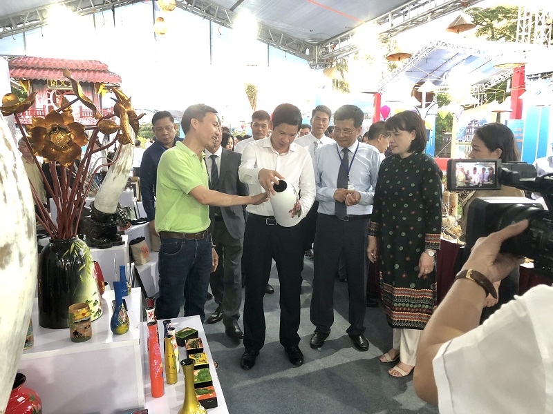 Kết nối đầu tư, thương mại, du lịch Hà Nội và các tỉnh Đồng bằng sông Hồng - ảnh 1