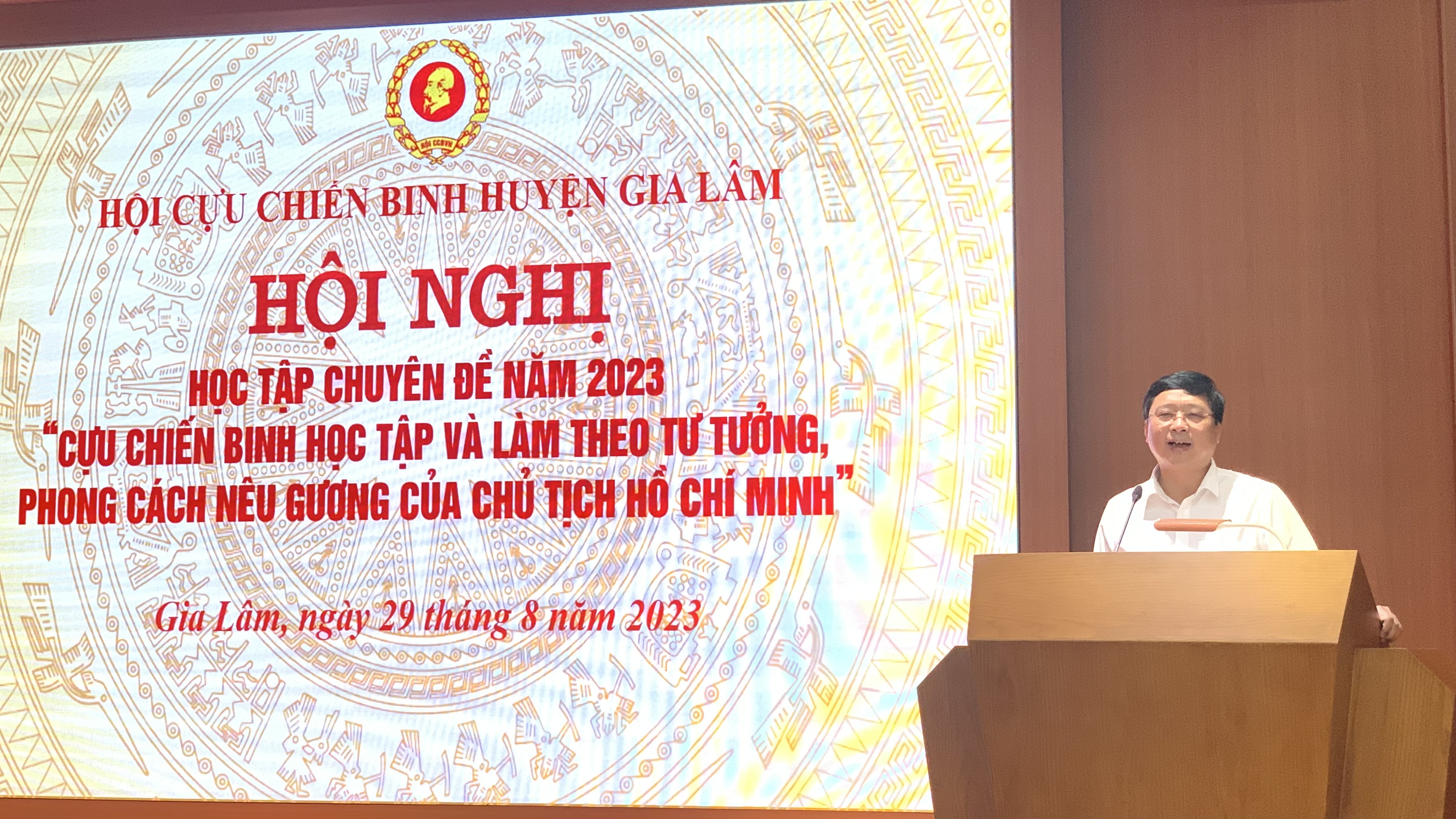 240 hội viên Hội Cựu chiến binh Gia Lâm học tập chuyên đề về làm theo phong cách Hồ Chí Minh - ảnh 1