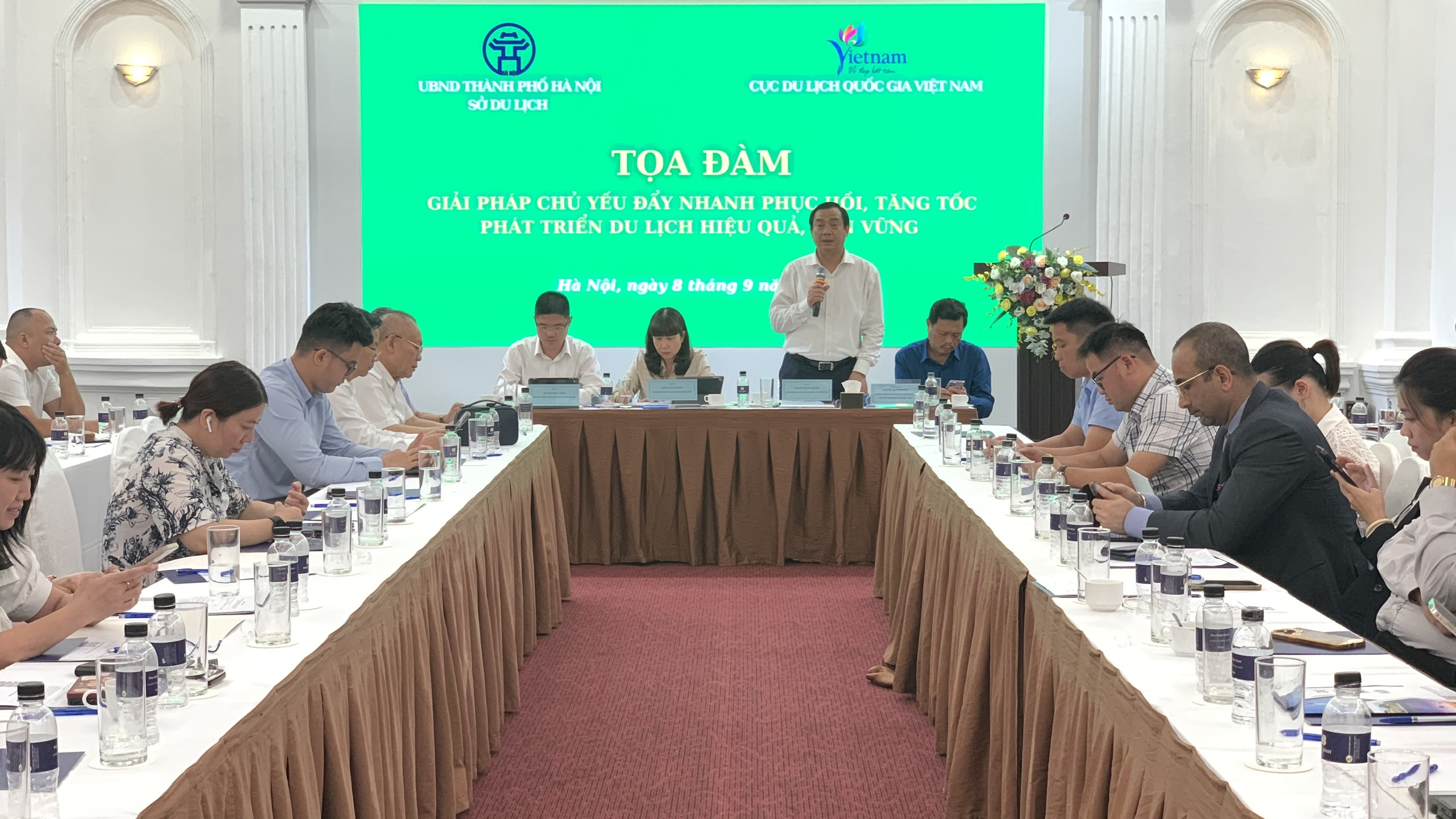 Du lịch Hà Nội cần xây dựng hệ sinh thái du lịch thông minh - ảnh 8