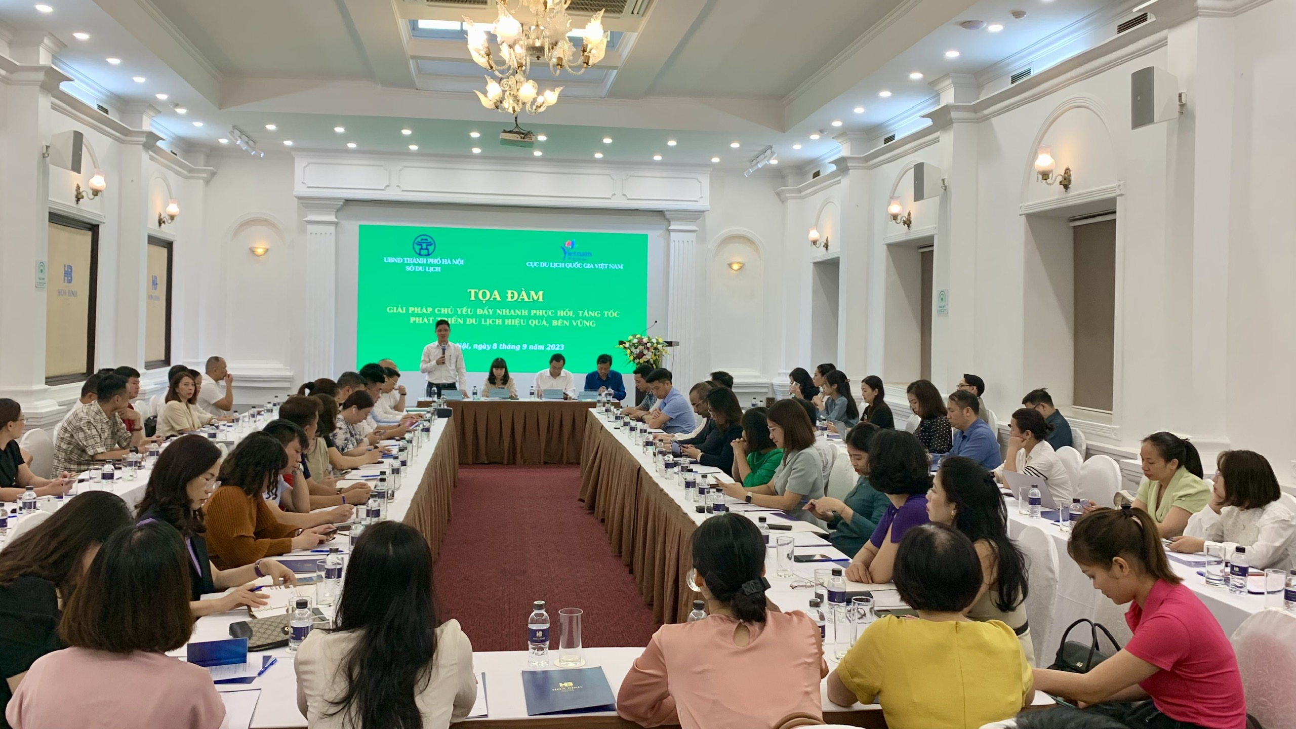 Du lịch Hà Nội cần xây dựng hệ sinh thái du lịch thông minh - ảnh 2